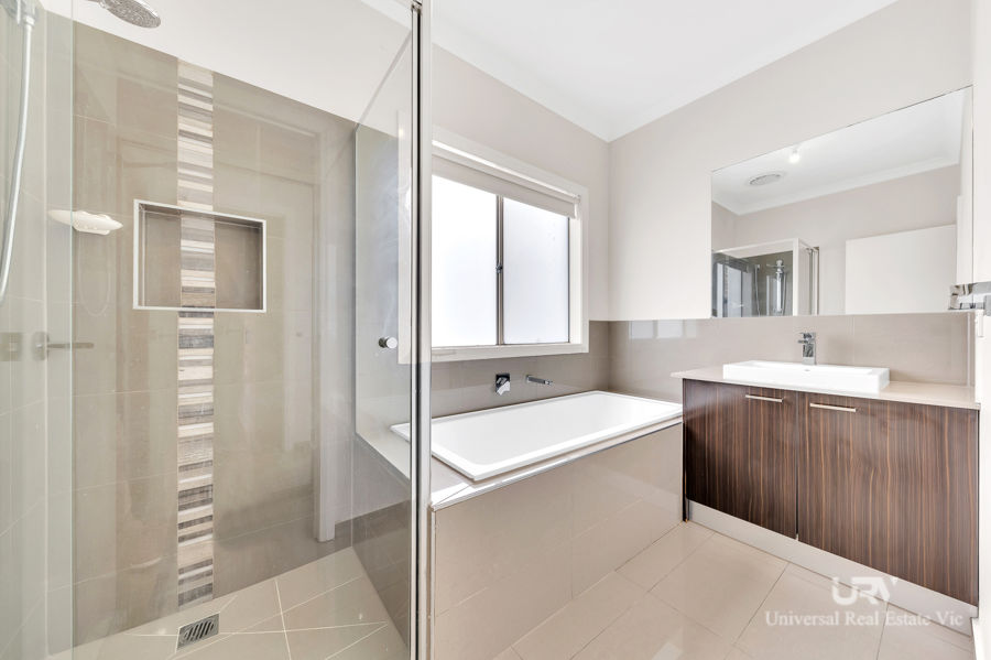 3-bedroom house at 35 STOKE CIRCUIT, Wollert VIC 3750, Whittlesea, Victoria