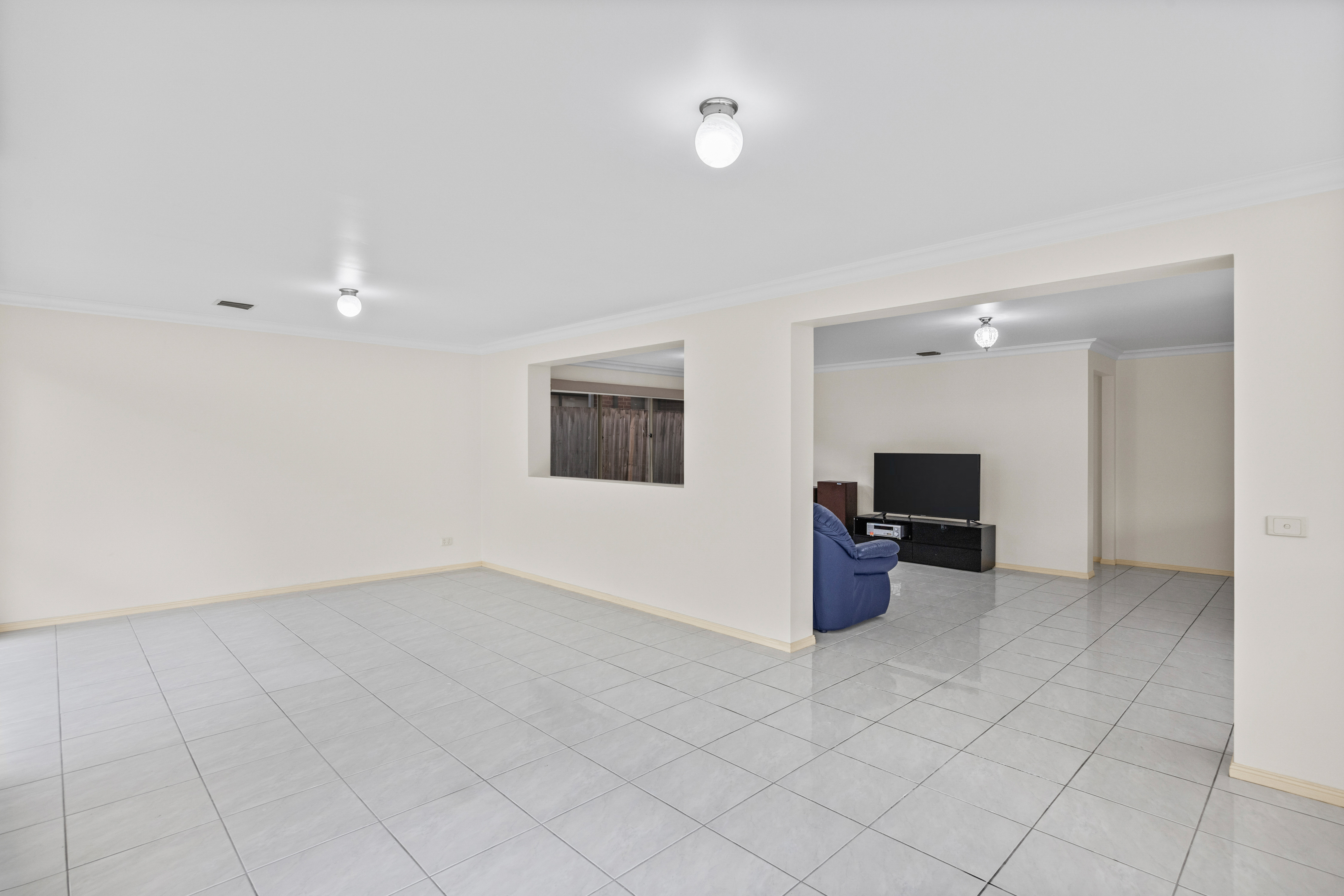 30 Jasmine Drive, Mill Park, VIC 3082 - Image 6