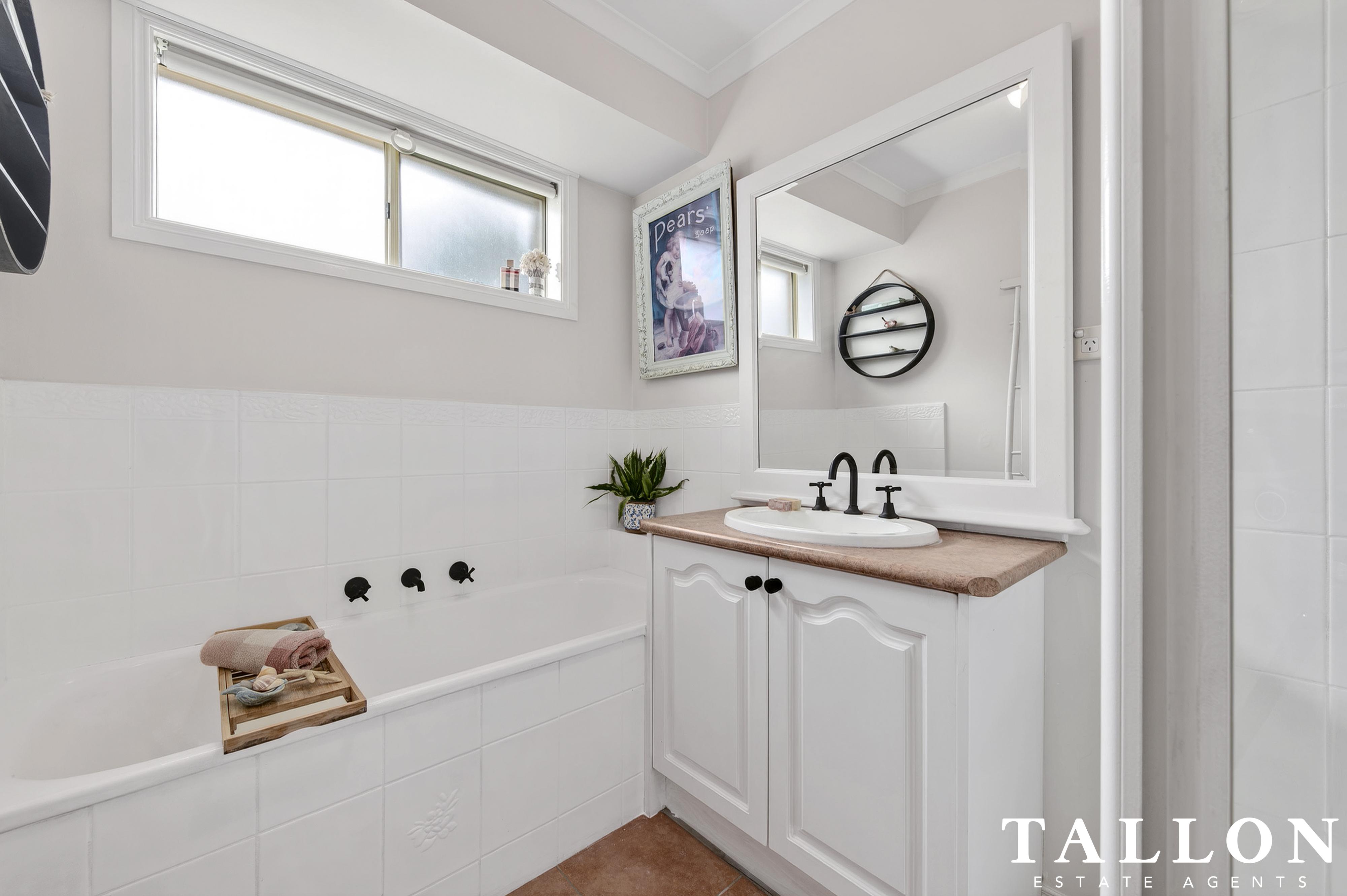 3-bedroom house at 9 Lea Court, Hastings, VIC 3915, Mornington Peninsula, Victoria