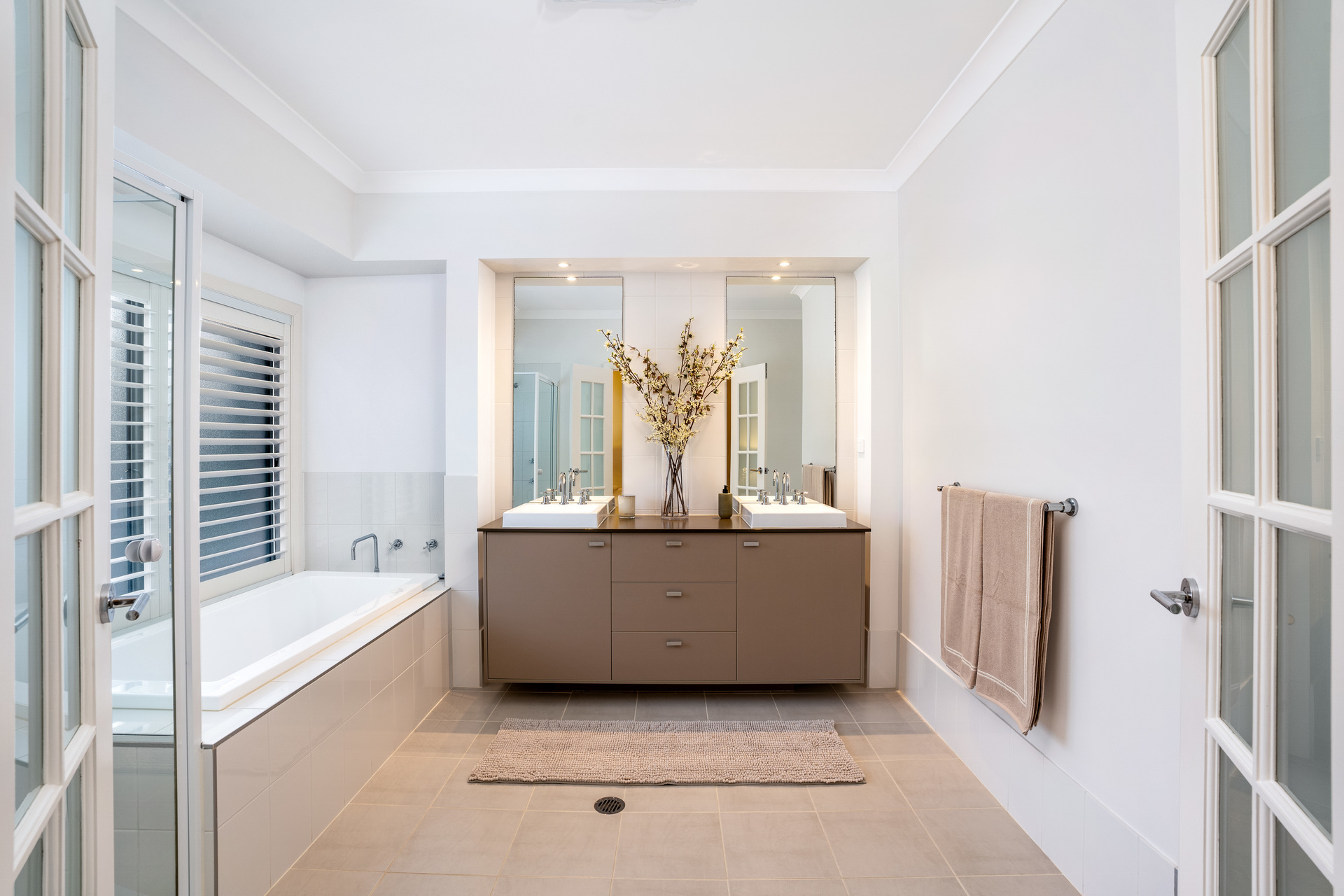 5-bedroom house at 7 Crystal Downs Close, Luddenham, NSW 2745, Liverpool, New South Wales