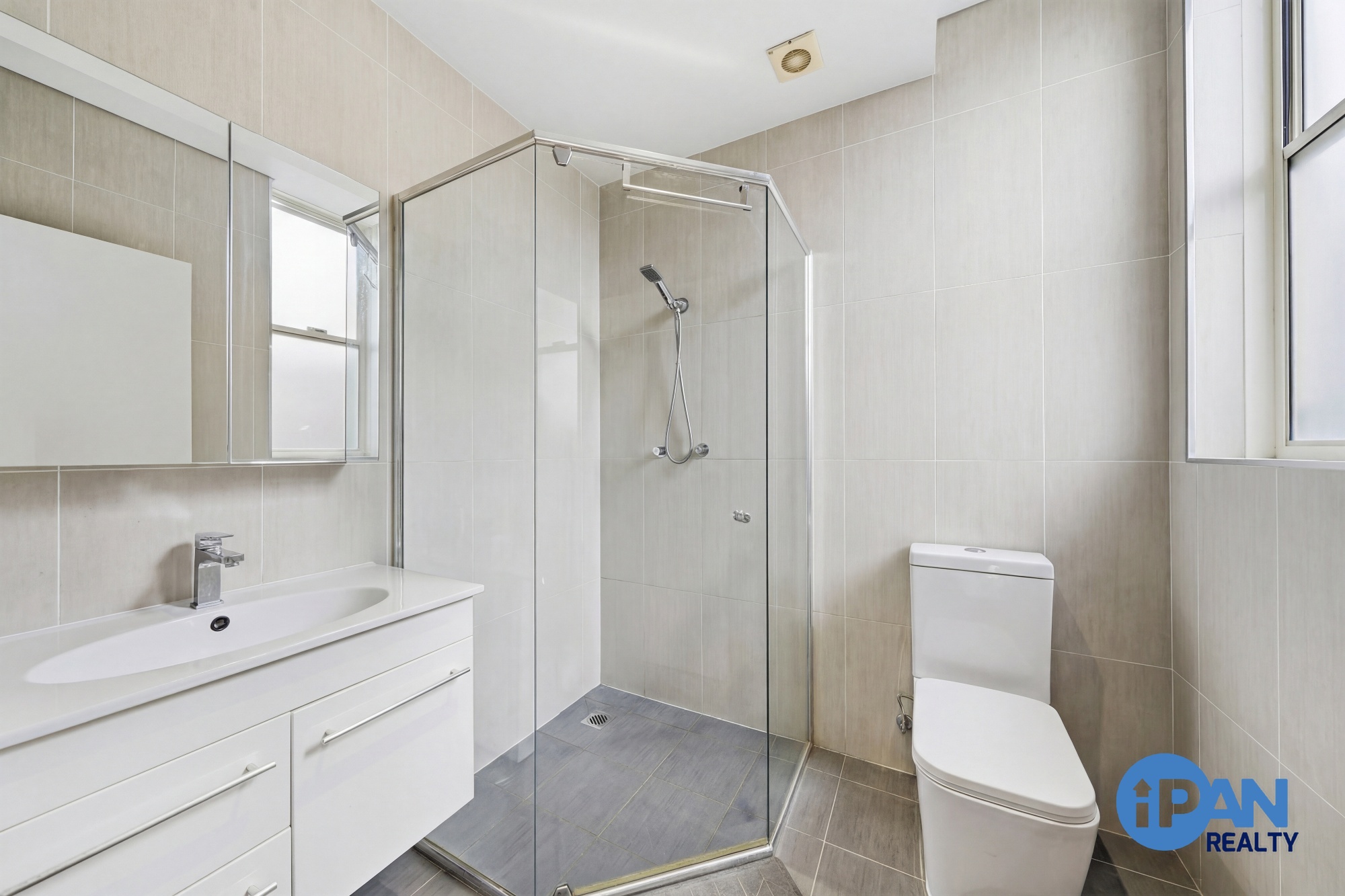 4-bedroom unit at 2/58 Higginbotham Road, Gladesville, NSW 2111, Hunters Hill, New South Wales