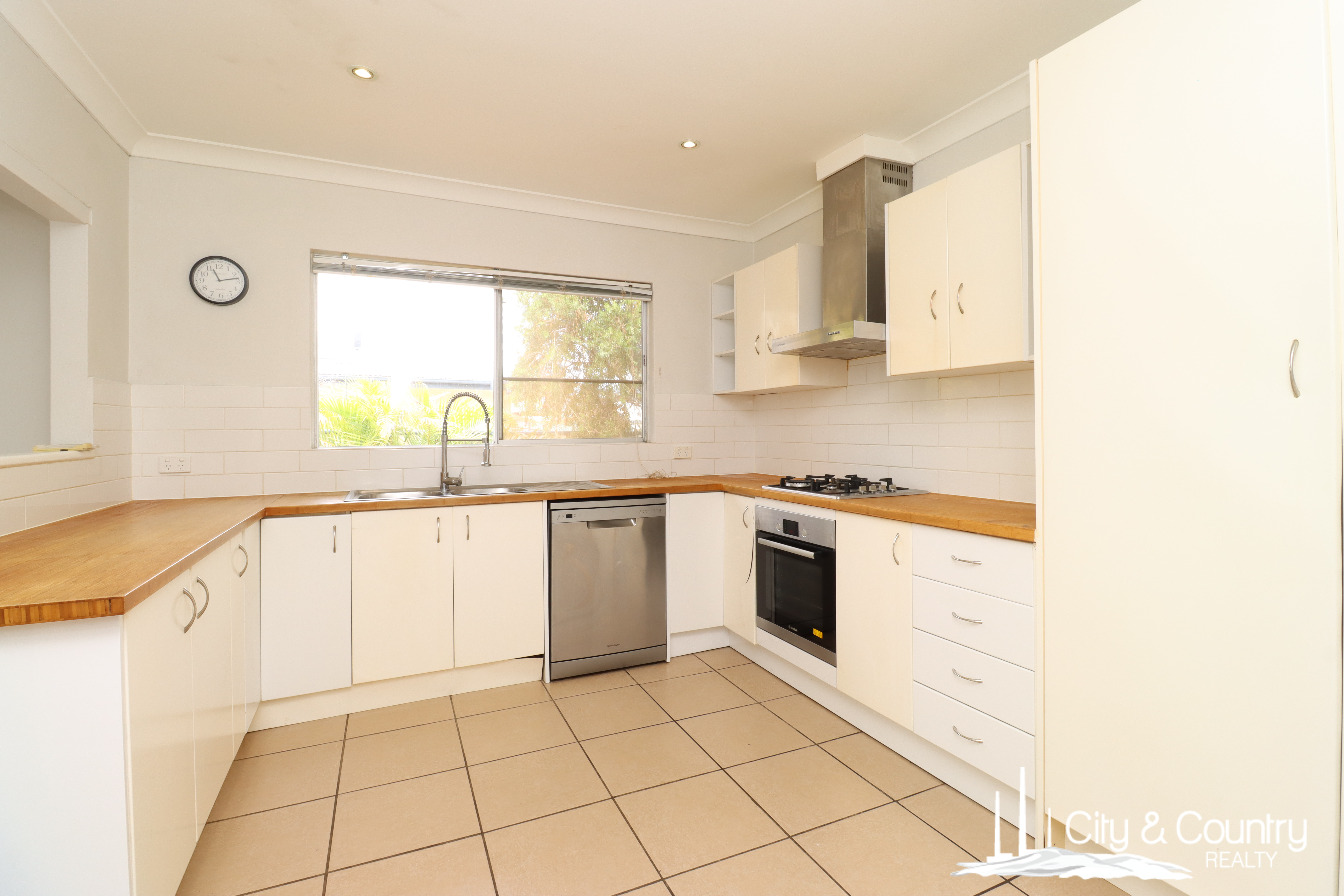 95 Spence Street, The Gap, QLD 4825 - Image 1