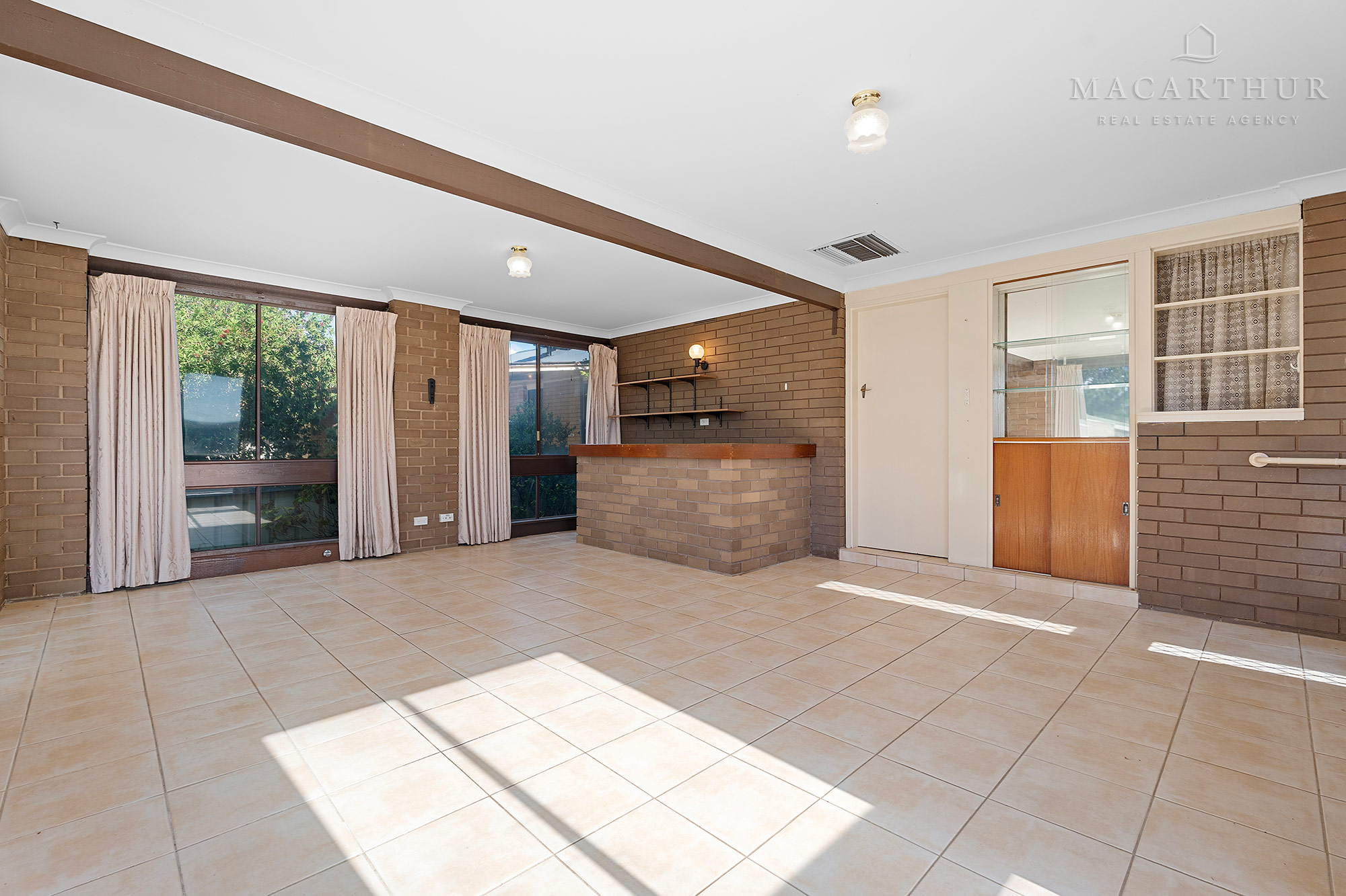 92 Raye Street, Tolland, NSW 2650 - Image 9