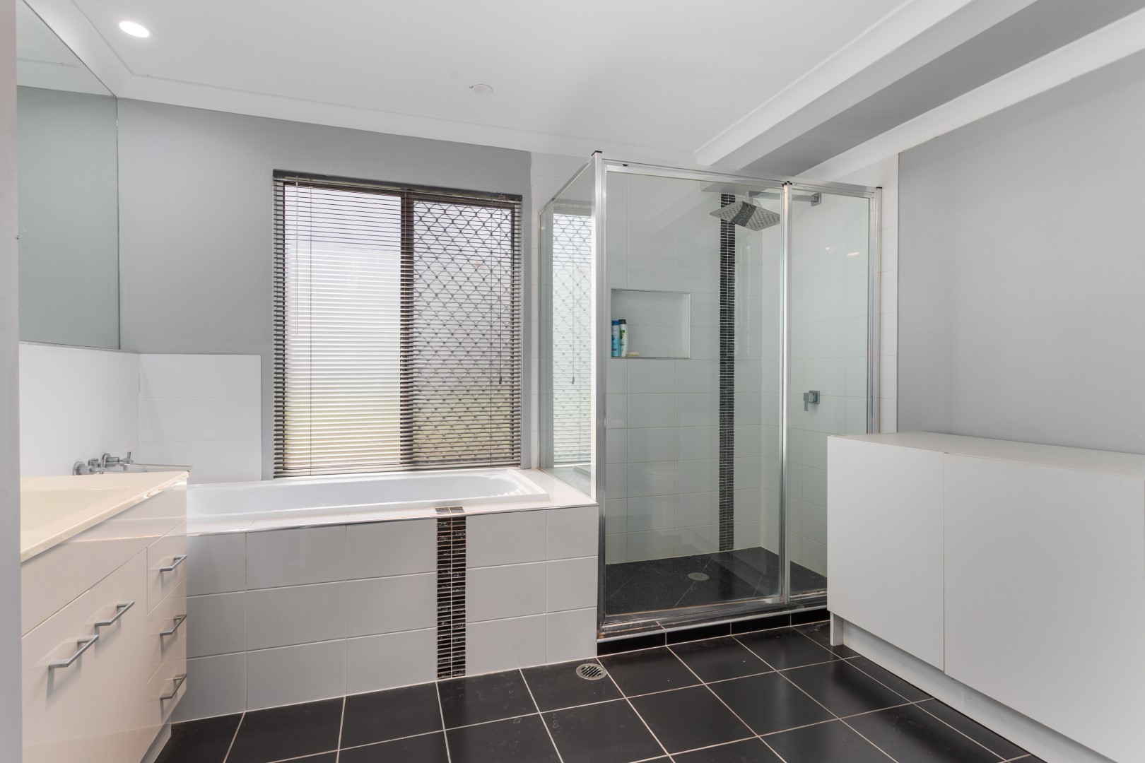 3-bedroom house at 16 Thomas Street, Flinders View, QLD 4305, Ipswich, Queensland