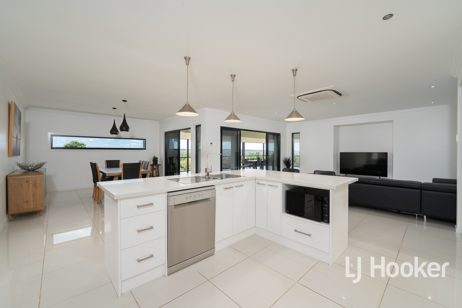 4-bedroom house at 89 WOLBAH CLOSE, Inverell NSW 2360, Inverell, New South Wales