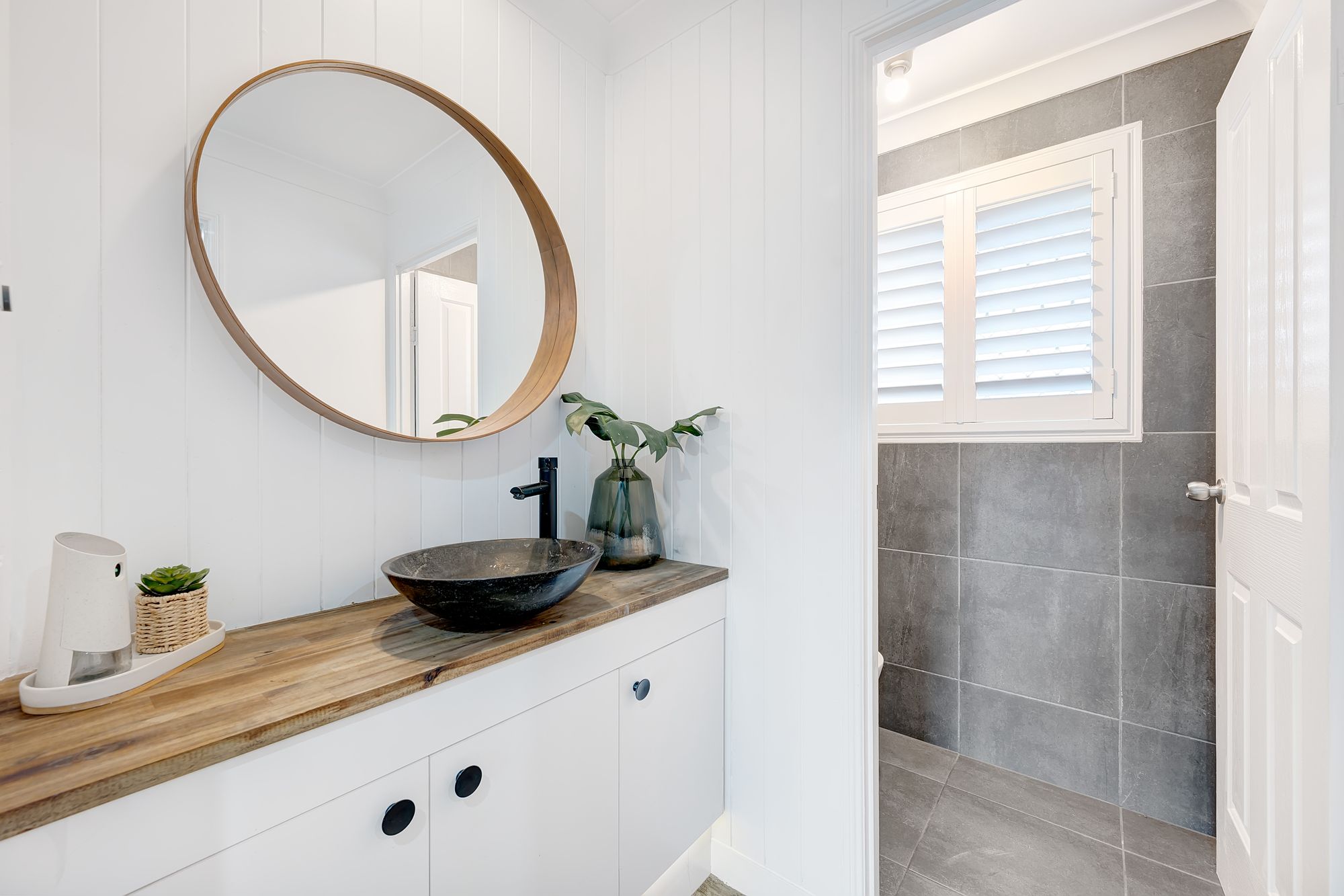 5-bedroom house at 98 Bannockburn Crescent, Parkinson, QLD 4115, , Queensland