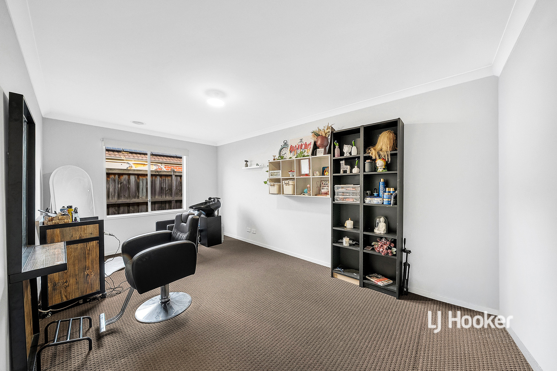 5-bedroom house at 27 Dan Morgan Drive, Cranbourne East, VIC 3977, Casey, Victoria