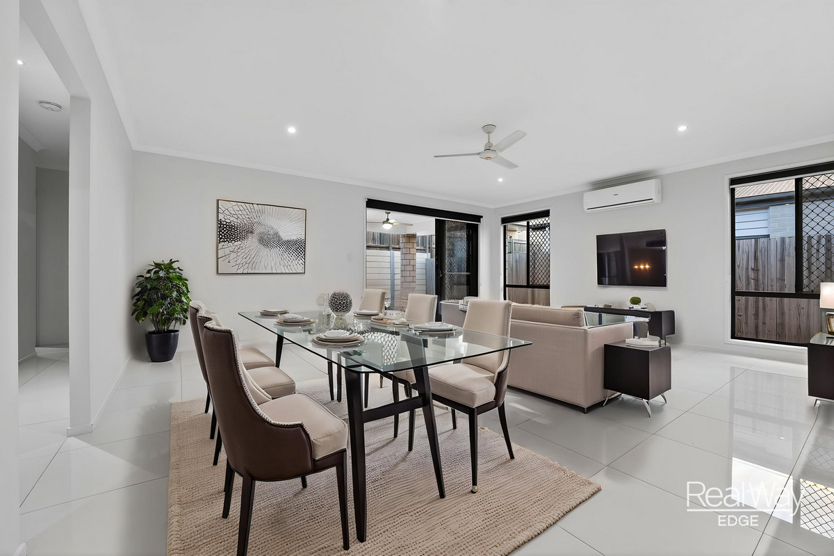 21 CAIRO WAY, Spring Mountain QLD 4300 - Image 4