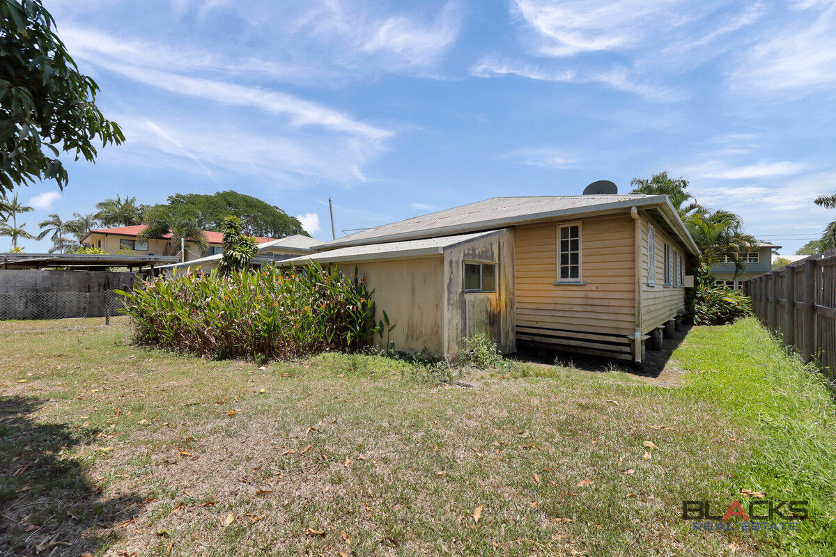 369 BRIDGE ROAD, West Mackay QLD 4740 - Image 2