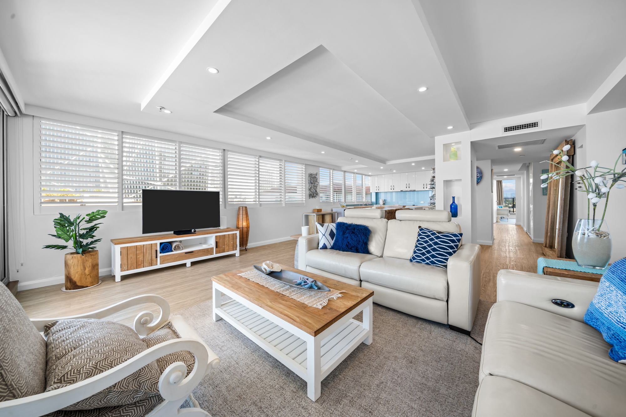 3-bedroom unit at 16 20 Old Burleigh Road, Surfers Paradise QLD 4217, Gold Coast, Queensland