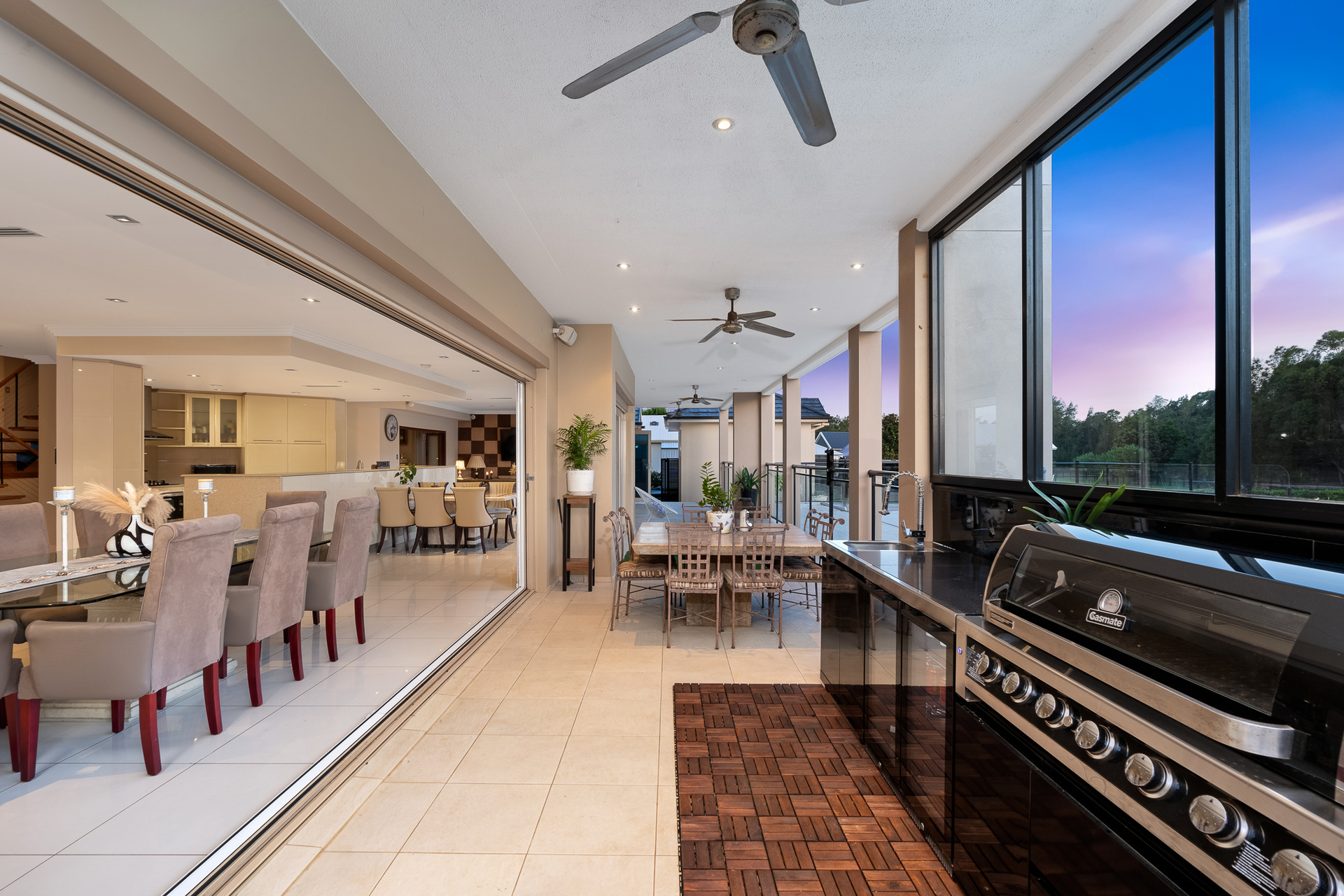 6-bedroom house at 38 PORTRUSH CRESCENT, Luddenham NSW 2745, Liverpool, New South Wales