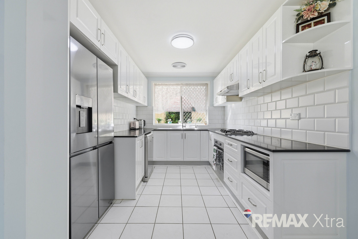 7 Seabrook Crescent, Doonside, NSW 2767 - Image 3
