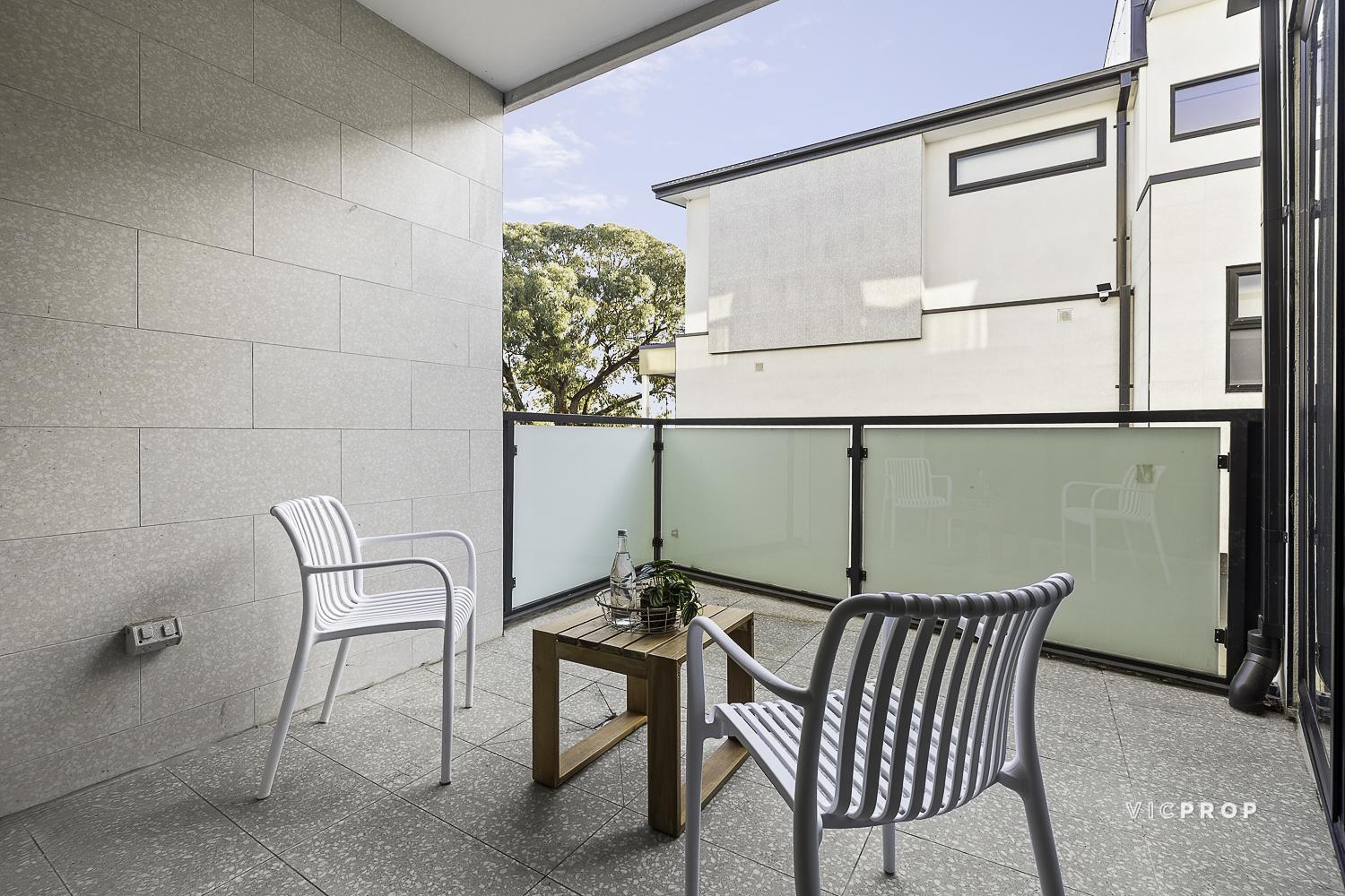 3-bedroom unit at 7/5 Montgomery Place, Bulleen, VIC 3105, Manningham, Victoria