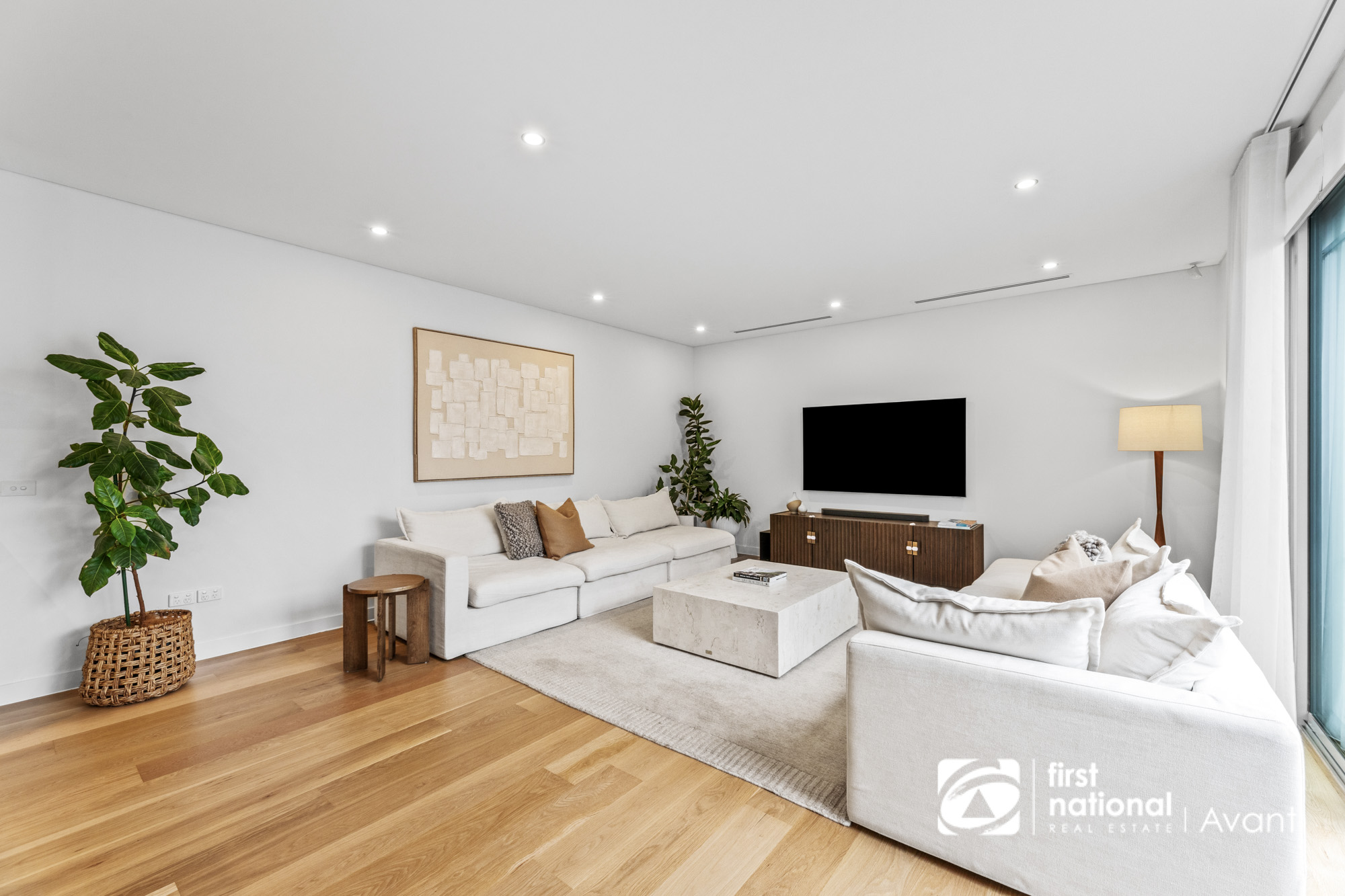 10 Linnaker Place, Kew, VIC 3101 - Image 4