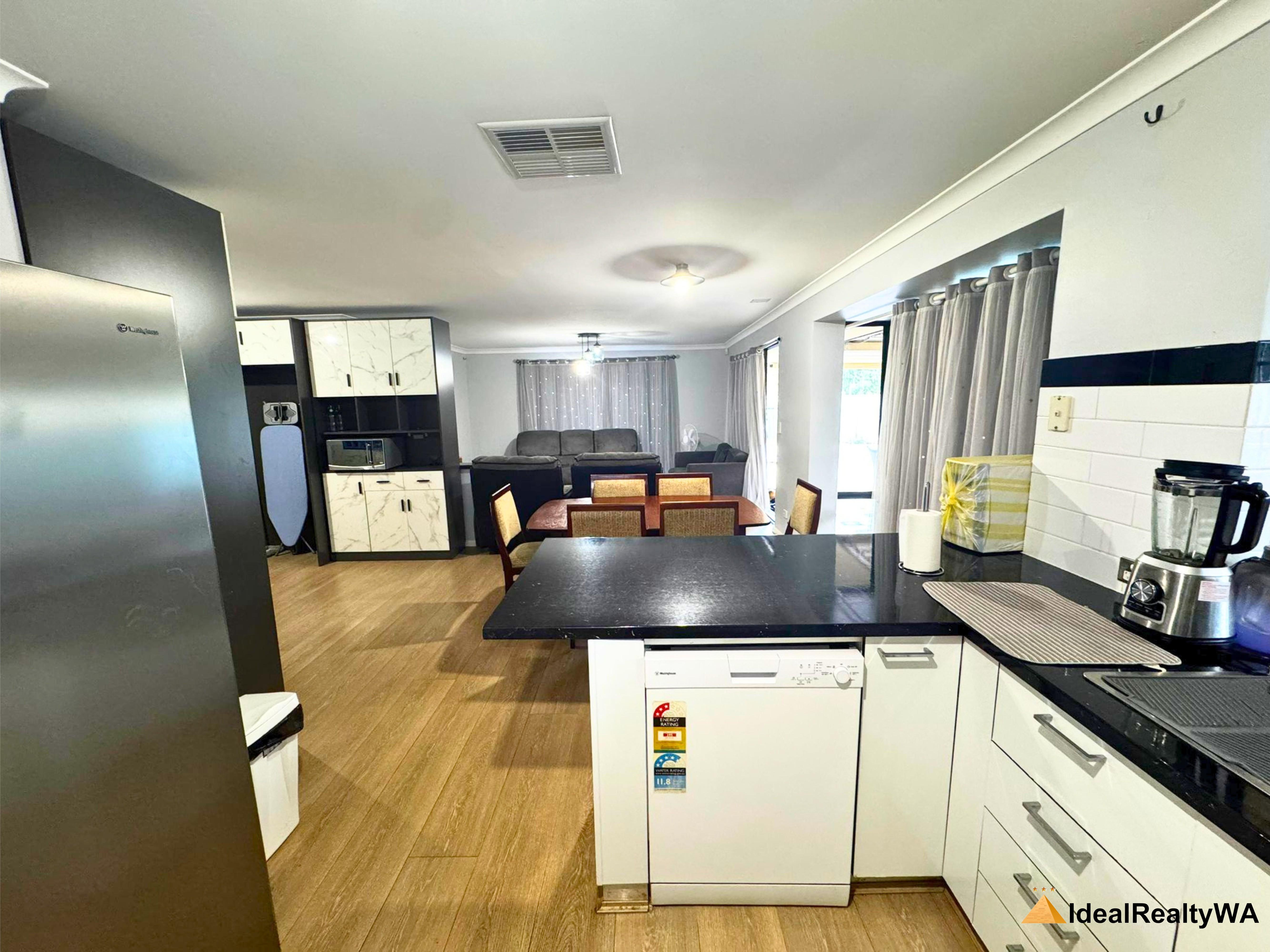5-bedroom house at 2 BESWICK GARDENS, Atwell WA 6164, Cockburn, Western Australia