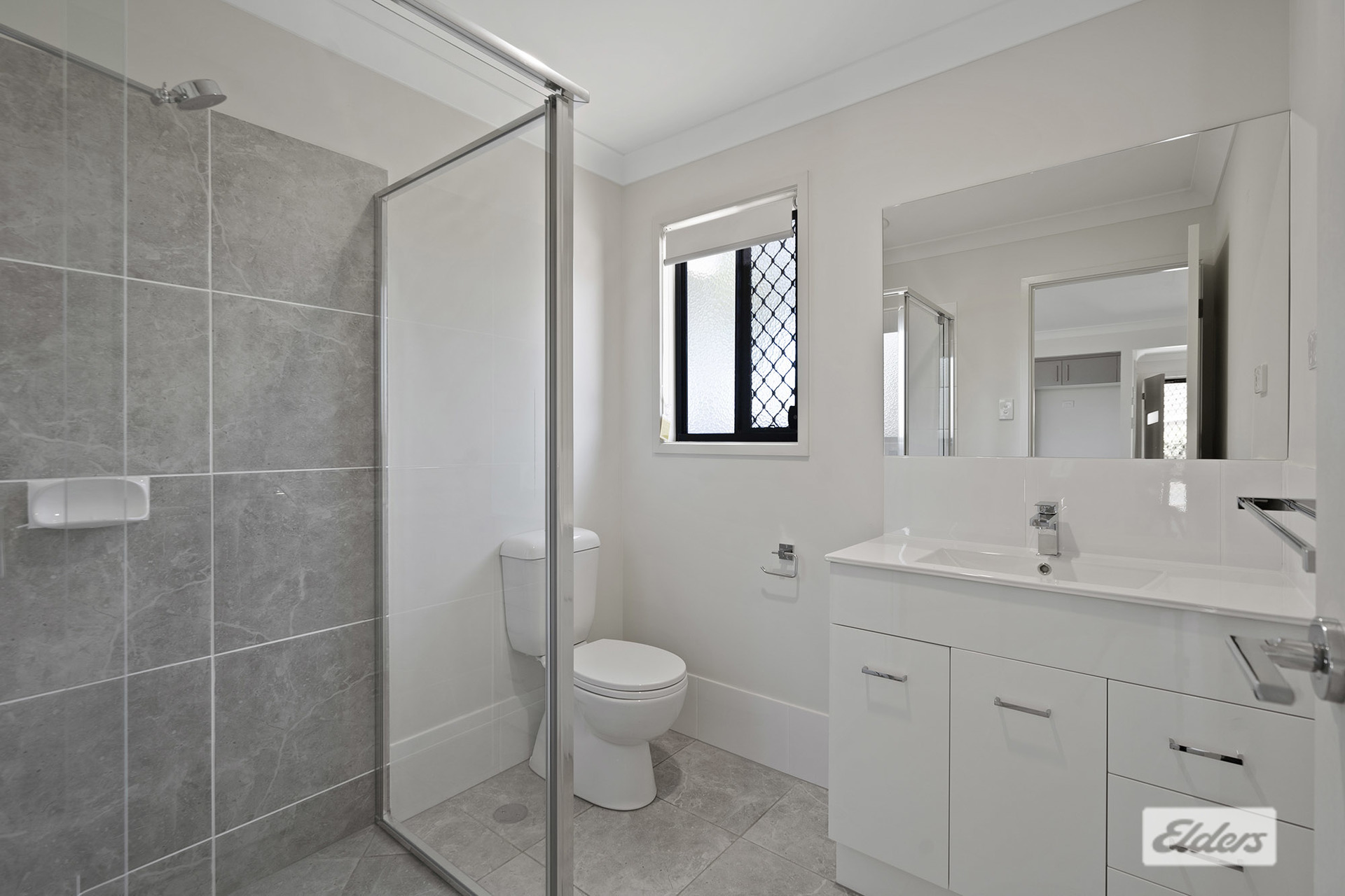 5-bedroom unit at 33 Concorde Drive, Loganholme, QLD 4129, Logan, Queensland
