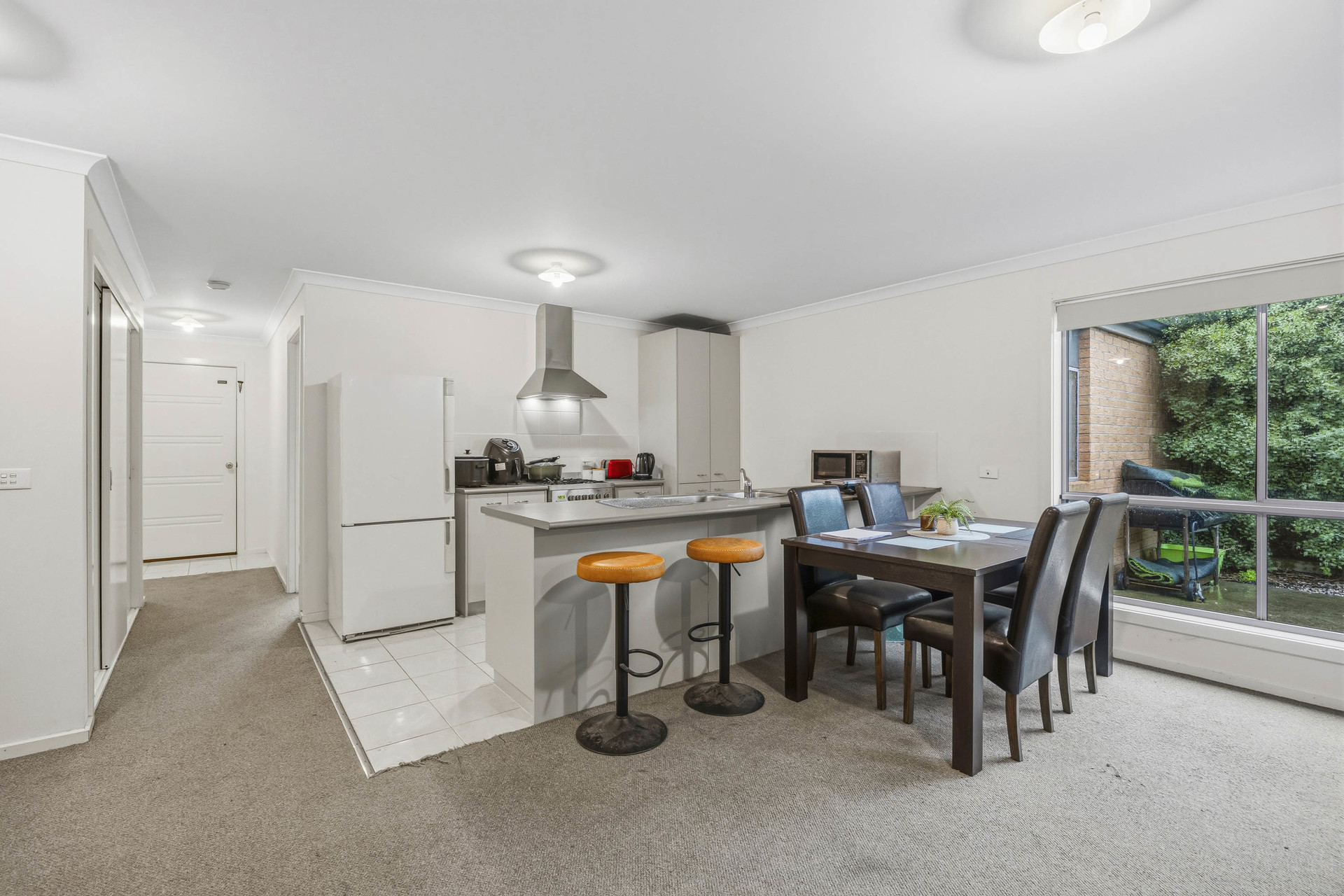 7 STELLA DRIVE, Delacombe VIC 3356 - Image 2