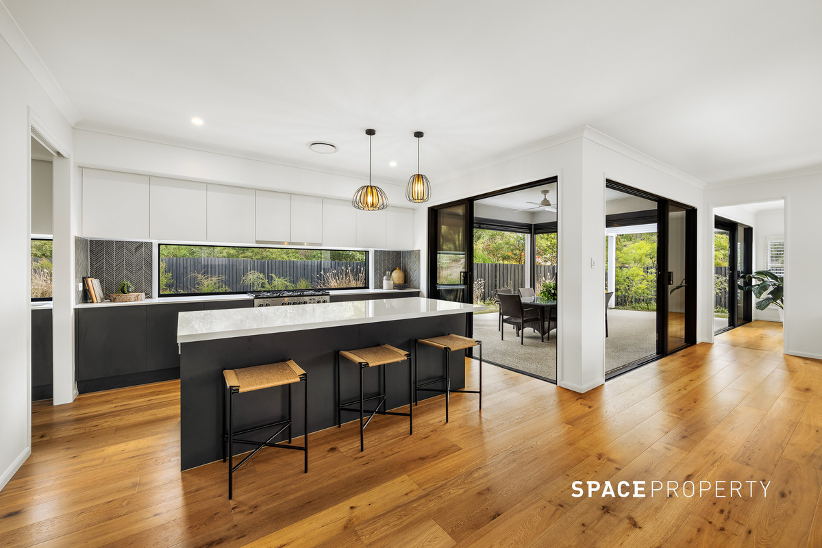 34 SUNDOWN CIRCUIT, Upper Kedron QLD 4055 - Image 4