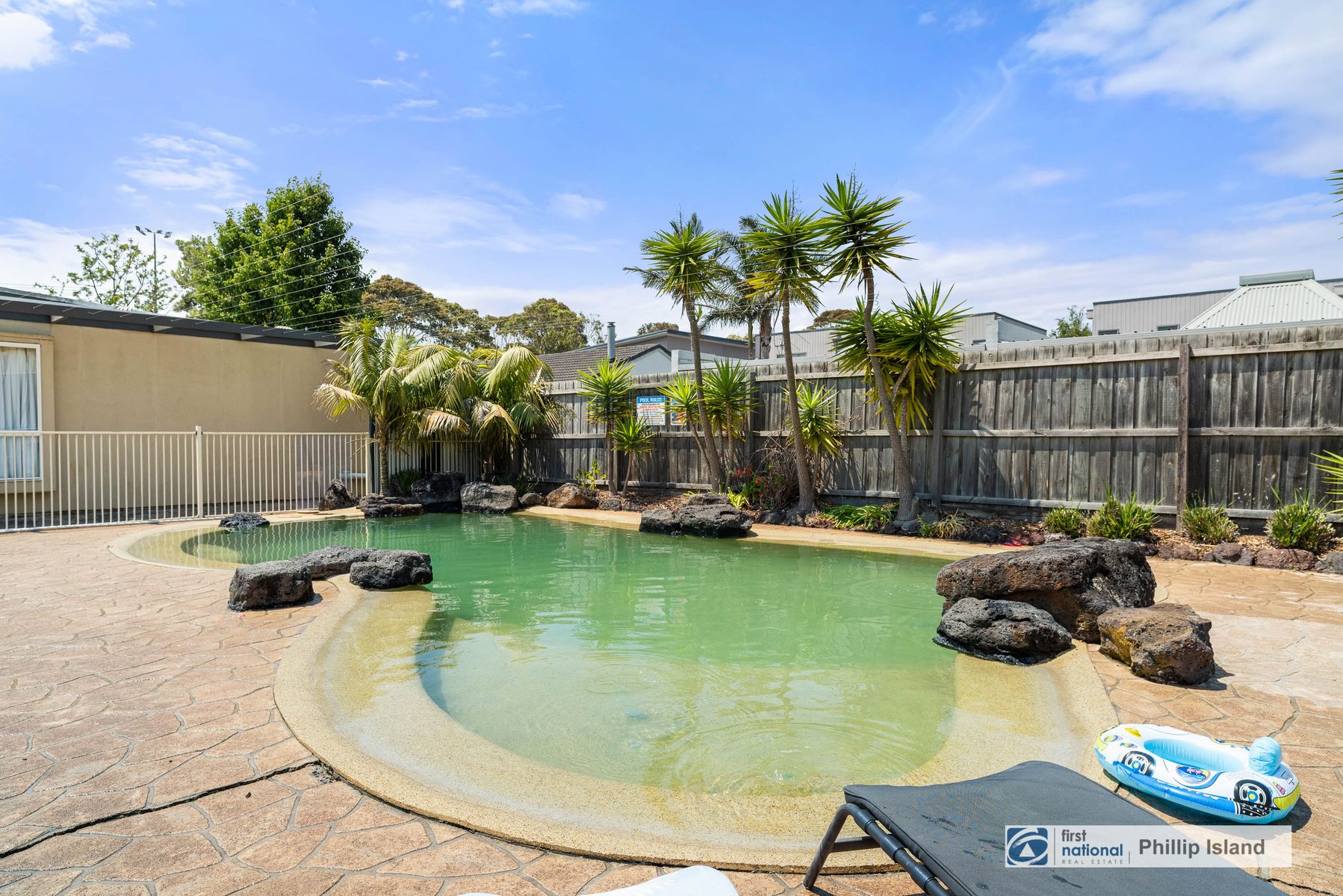 5 2-4 PARK STREET, COWES VIC 3922 - Image 3