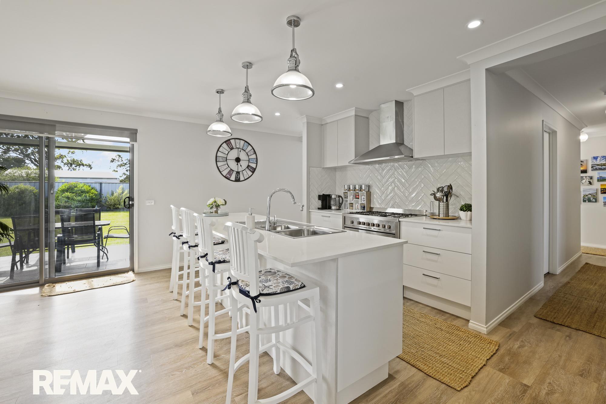 1 Matthew Avenue, Metung, Vic, 3904 - Image 9