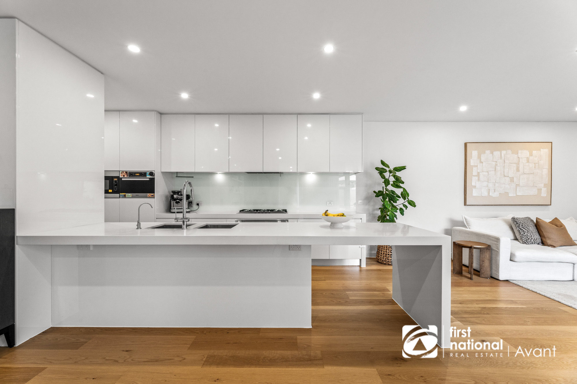 10 Linnaker Place, Kew, VIC 3101 - Image 3