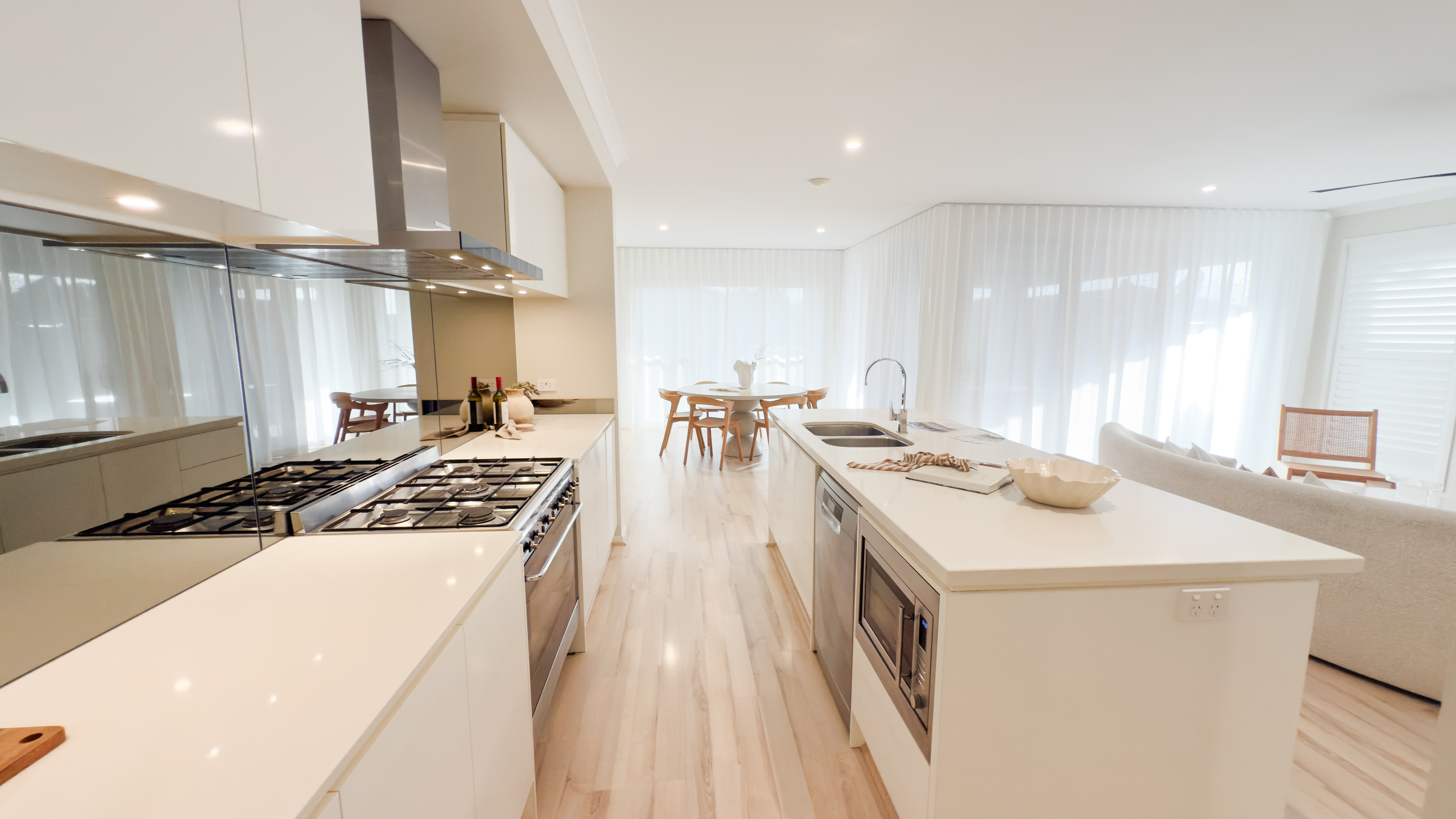 13 Bridgewater Crs, Redland Bay, Qld, 4165 - Image 2