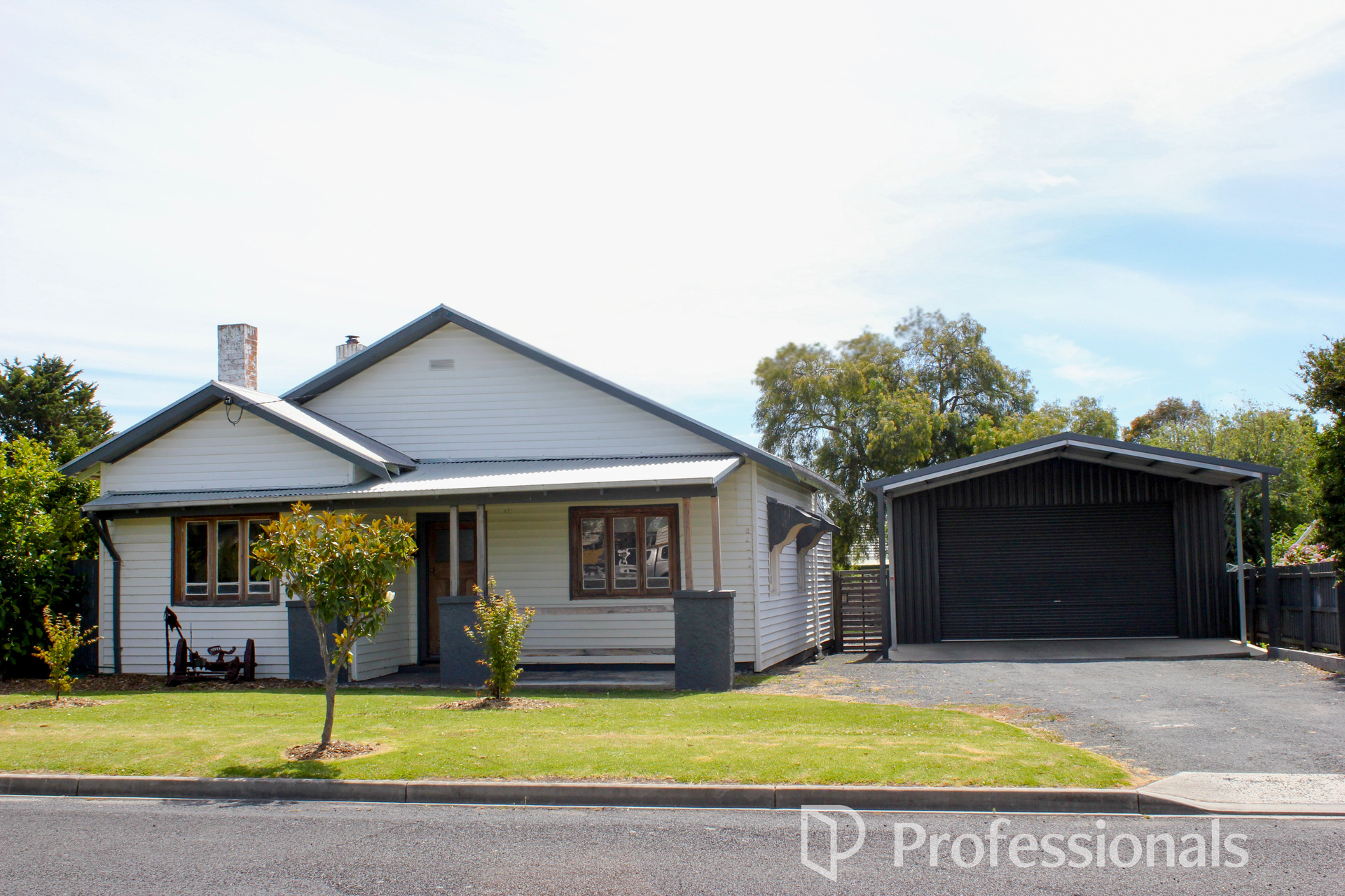 94 Union Street, Yarram, VIC 3971 - Image 1