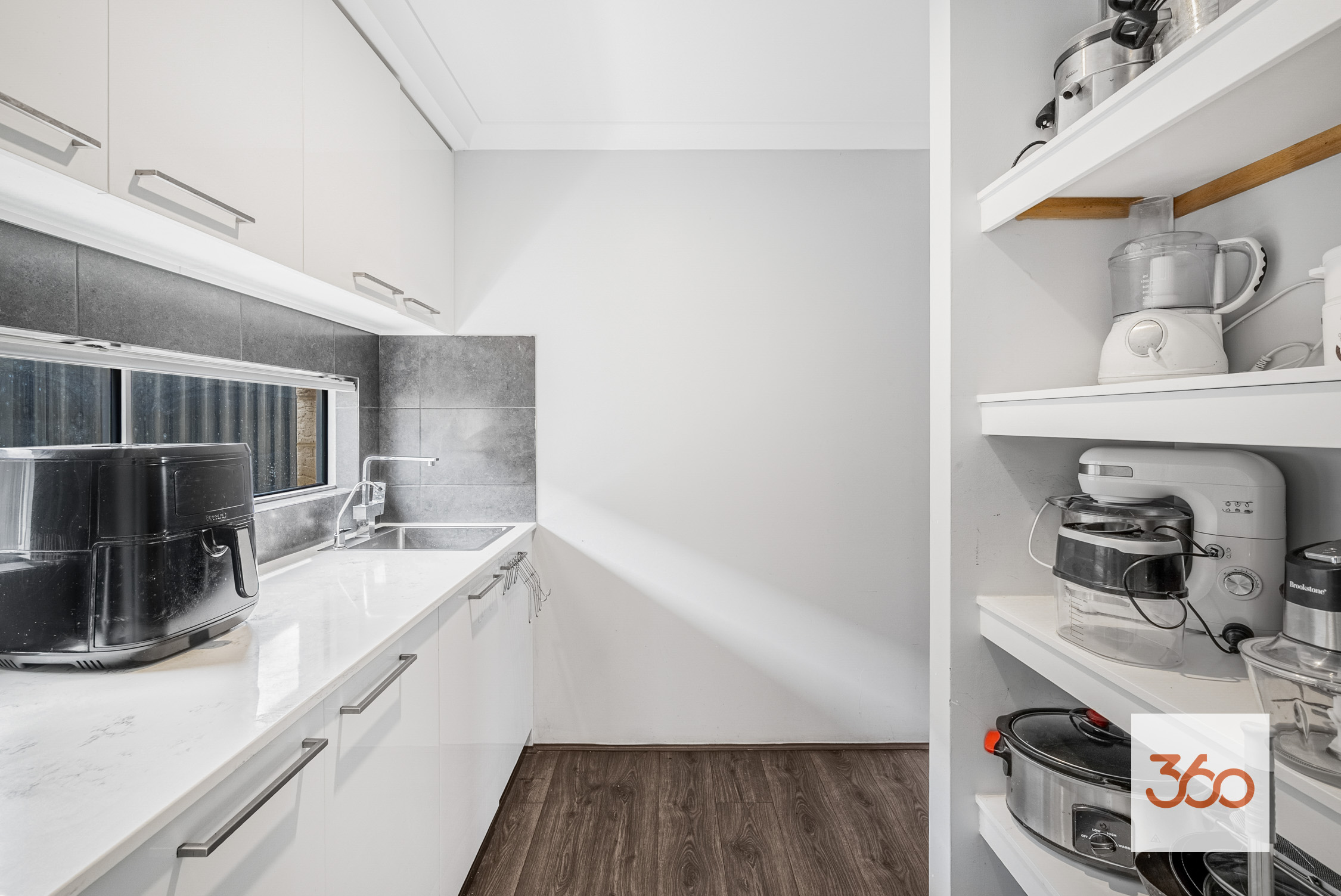 2 WRAYSBURY ROAD, Aveley WA 6069 - Image 8