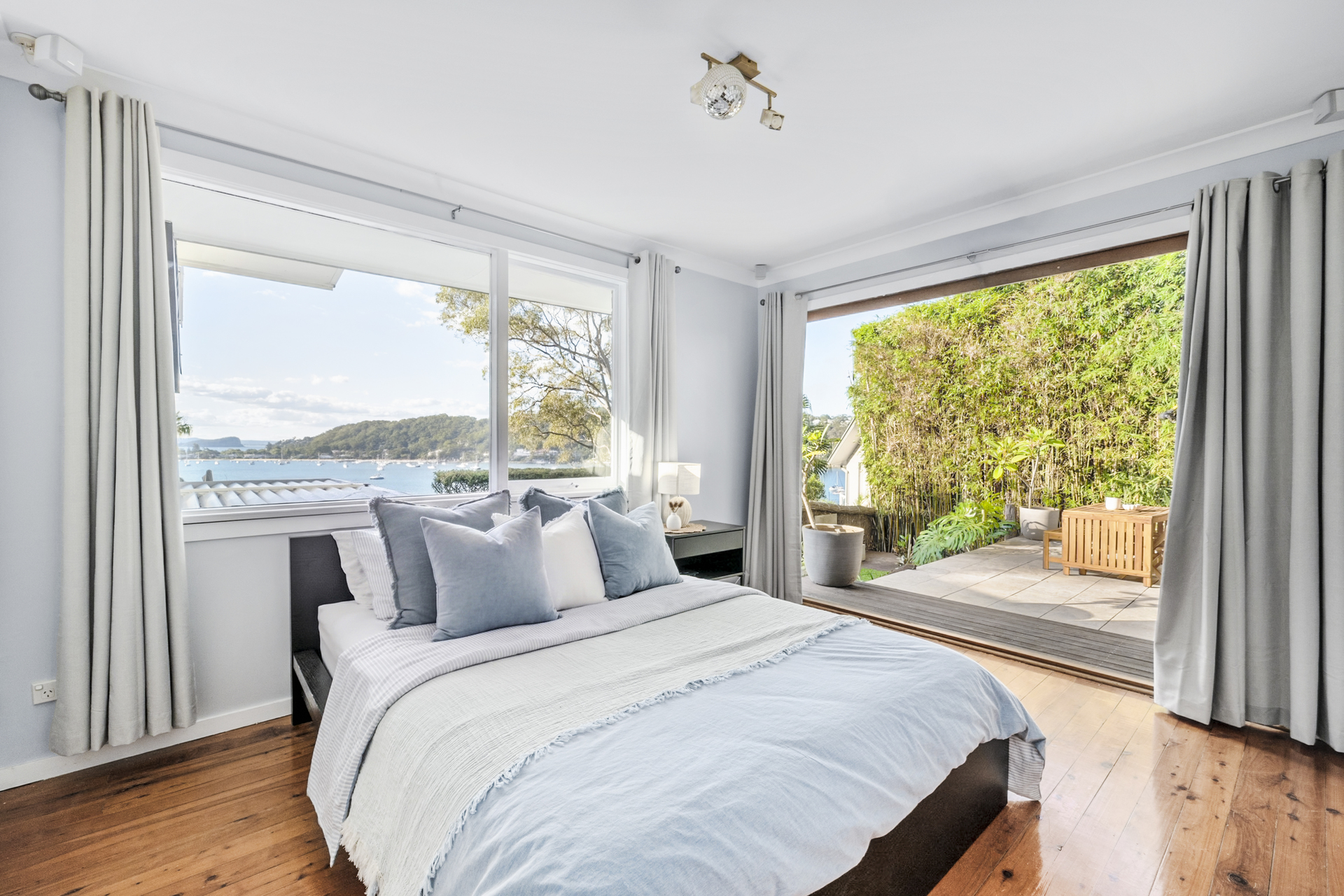 4-bedroom house at 190 RIVERVIEW ROAD, Avalon Beach NSW 2107, Northern Beaches, New South Wales