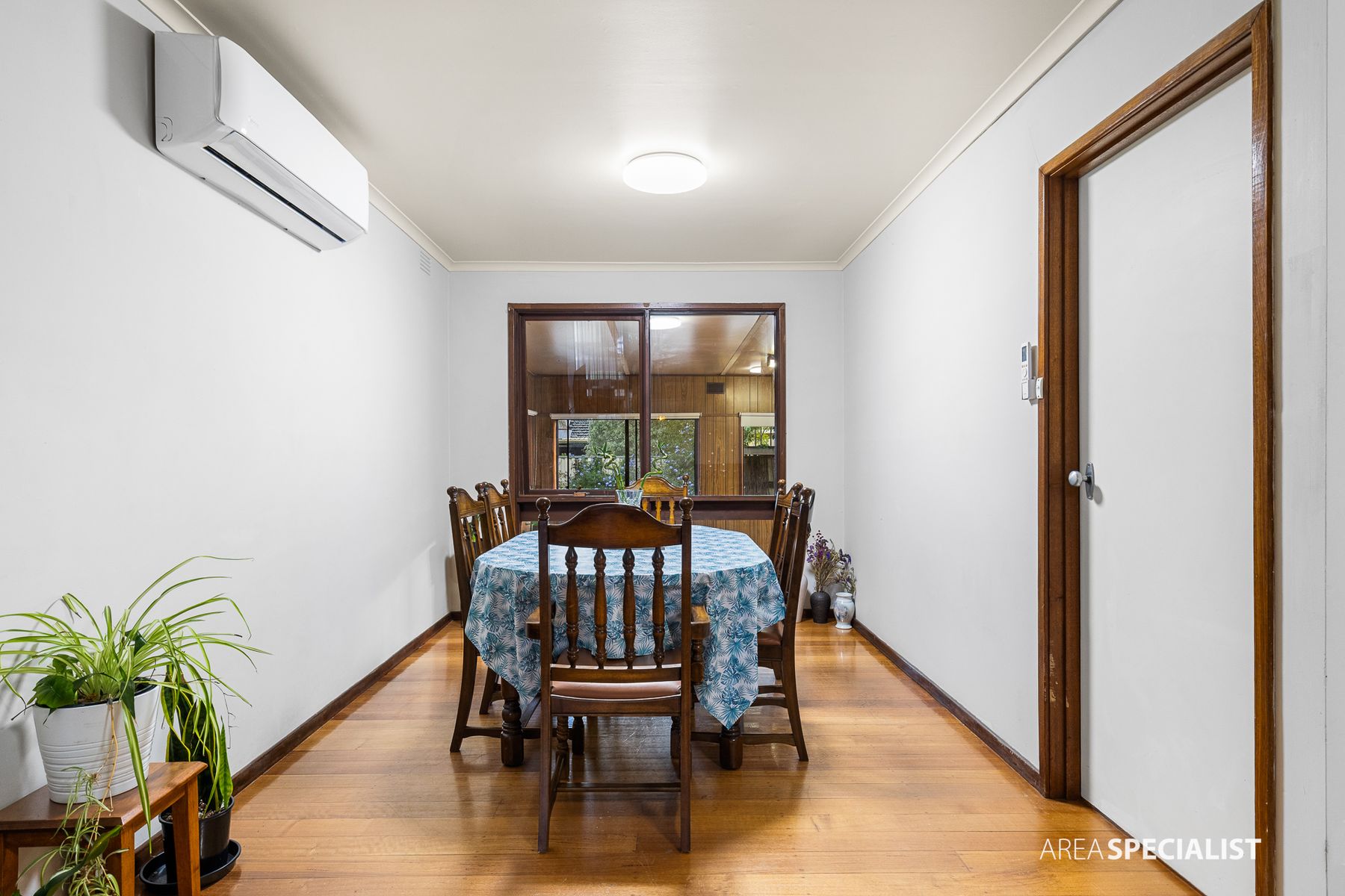 8 HAFEY CRESCENT, Hoppers Crossing VIC 3029 - Image 4