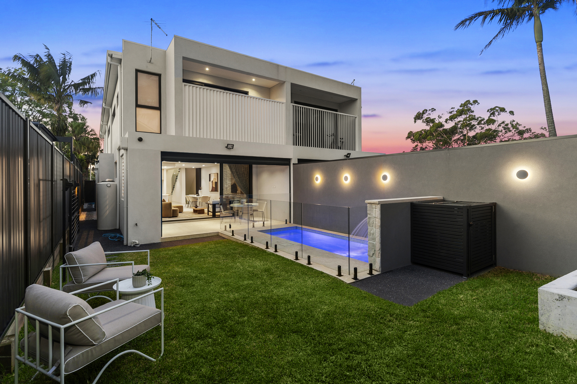 5-bedroom unit at 4B Rocklea Crescent, Sylvania, NSW 2224, Sutherland, New South Wales
