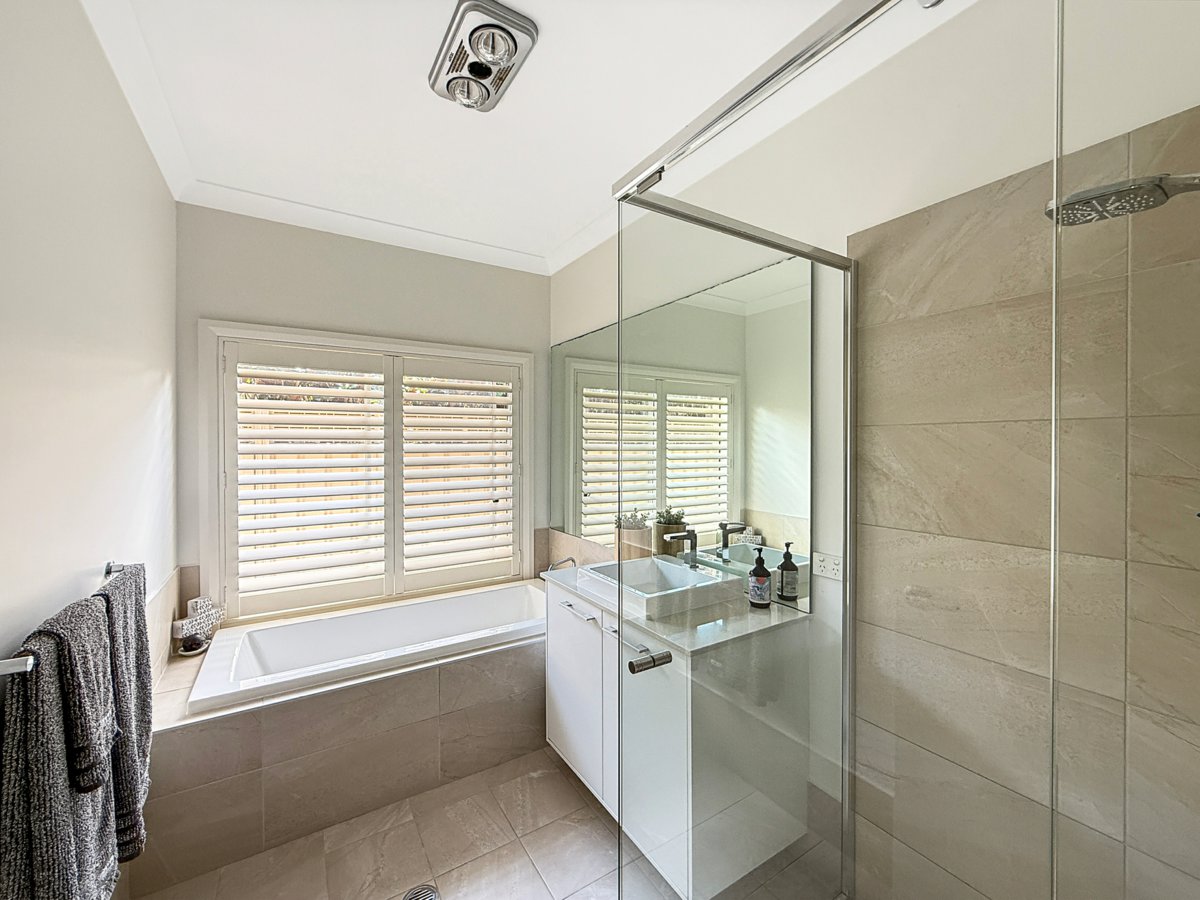 4-bedroom house at 15 Rengor Close, Belmont North, NSW 2280, , New South Wales