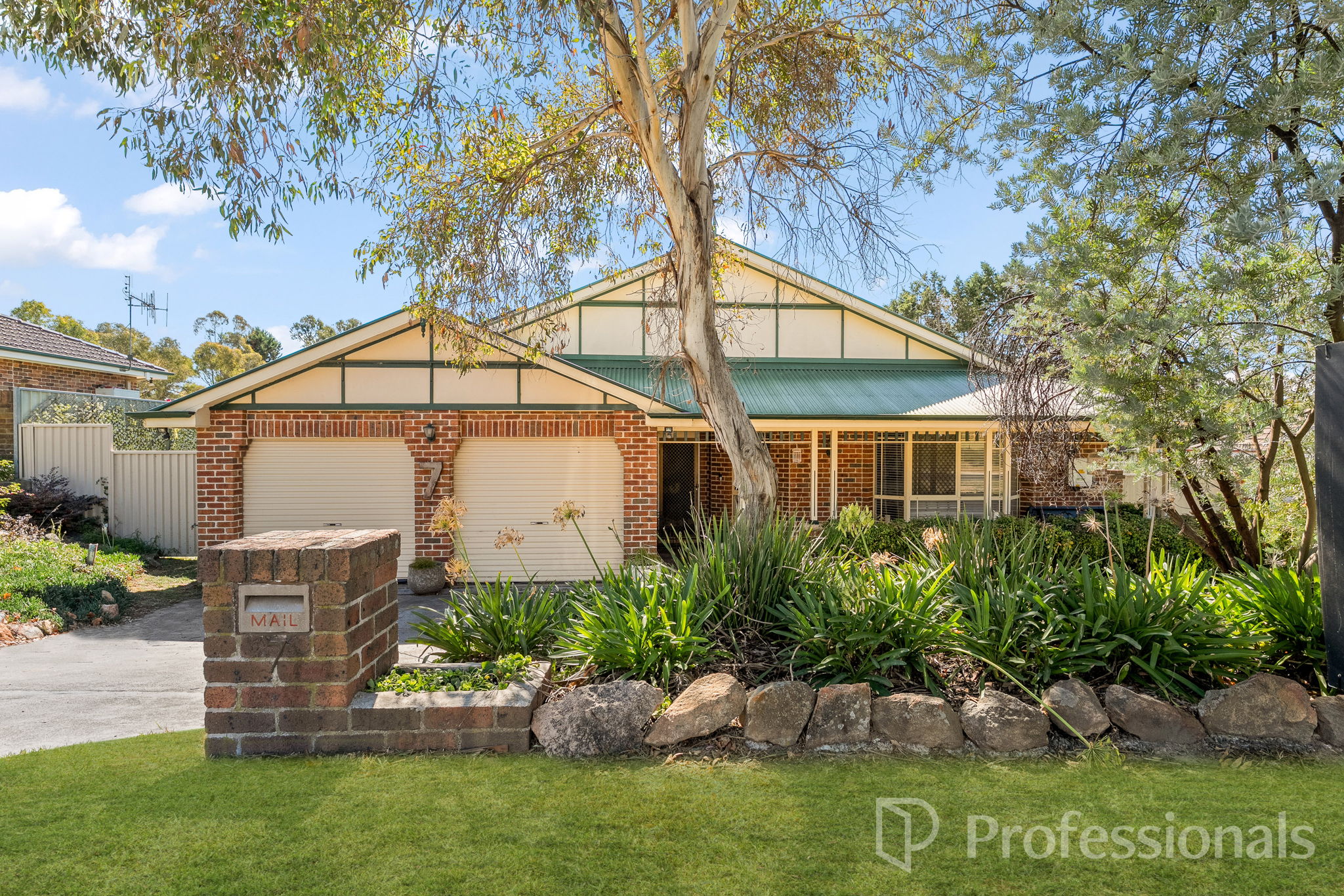 7 STONESTREET PLACE, Windradyne NSW 2795 - Image 1