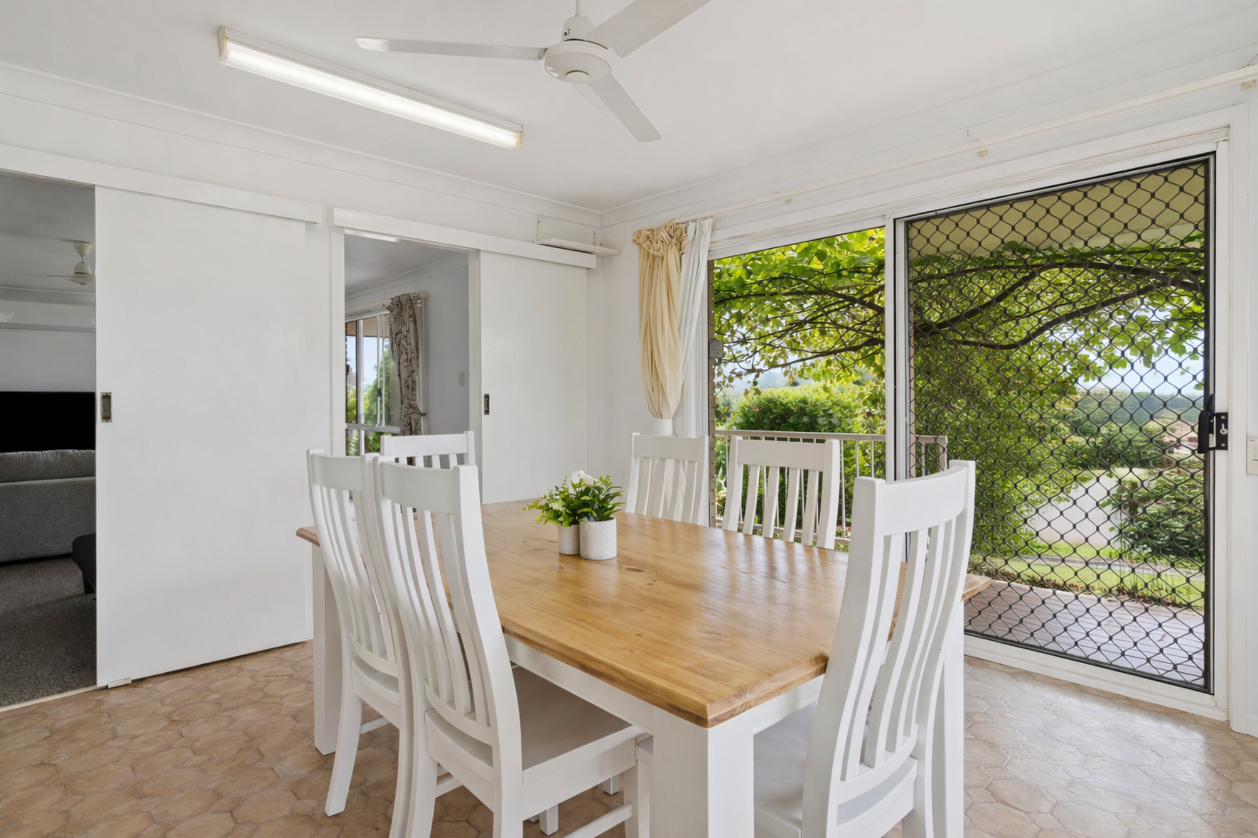 9 Oakland Parade, Banora Point, NSW 2486 - Image 2