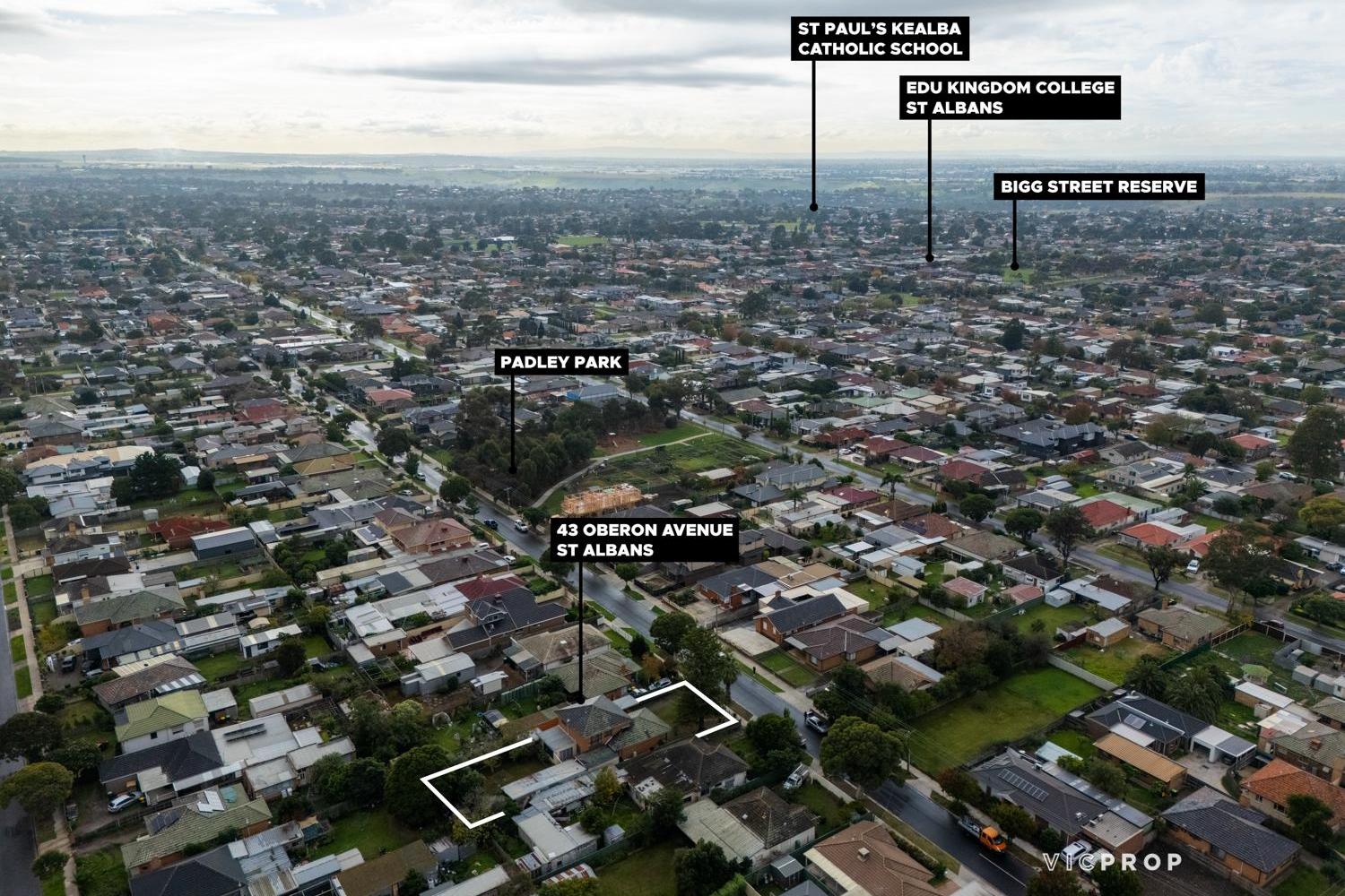 4-bedroom house at 43 OBERON AVENUE, St Albans VIC 3021, Brimbank, Victoria