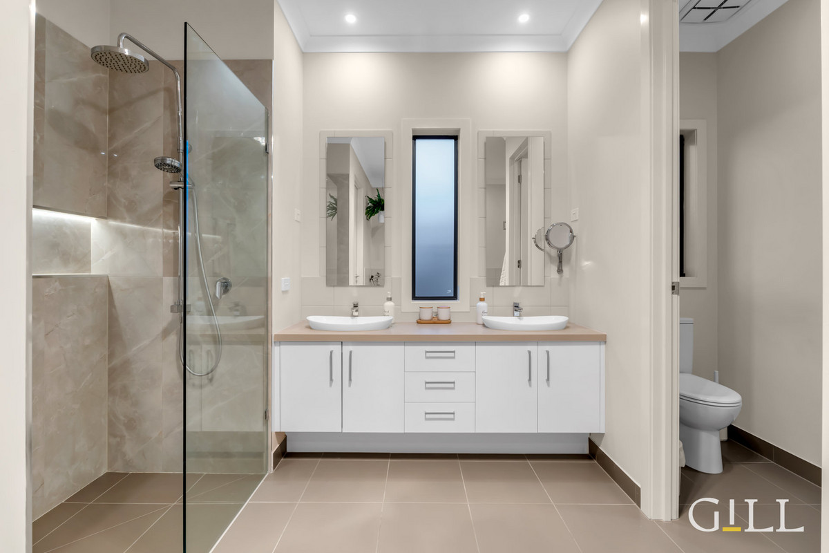 18 BRANGUS AVENUE, Narre Warren South VIC 3805 - Image 6