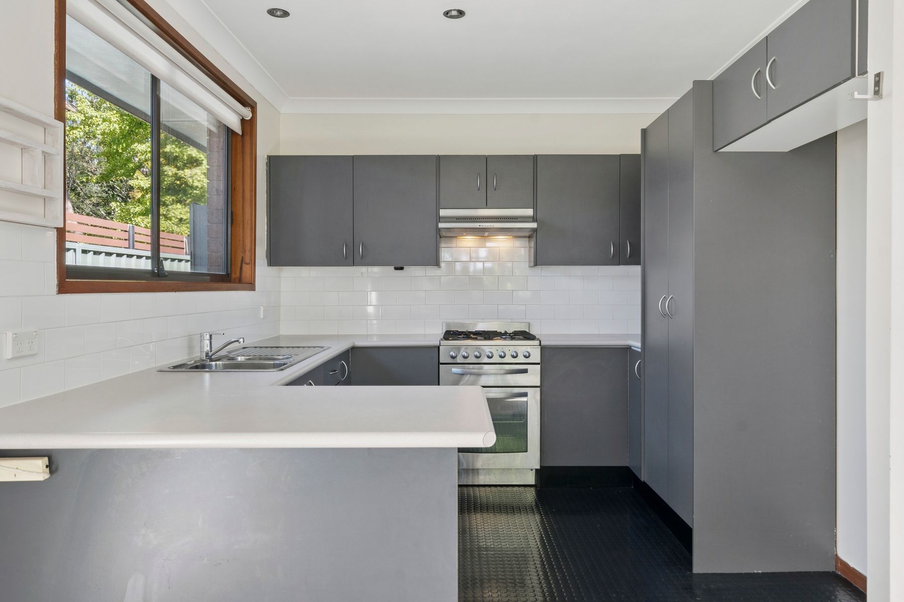 12 David Street, Wentworth Falls, NSW 2782 - Image 4
