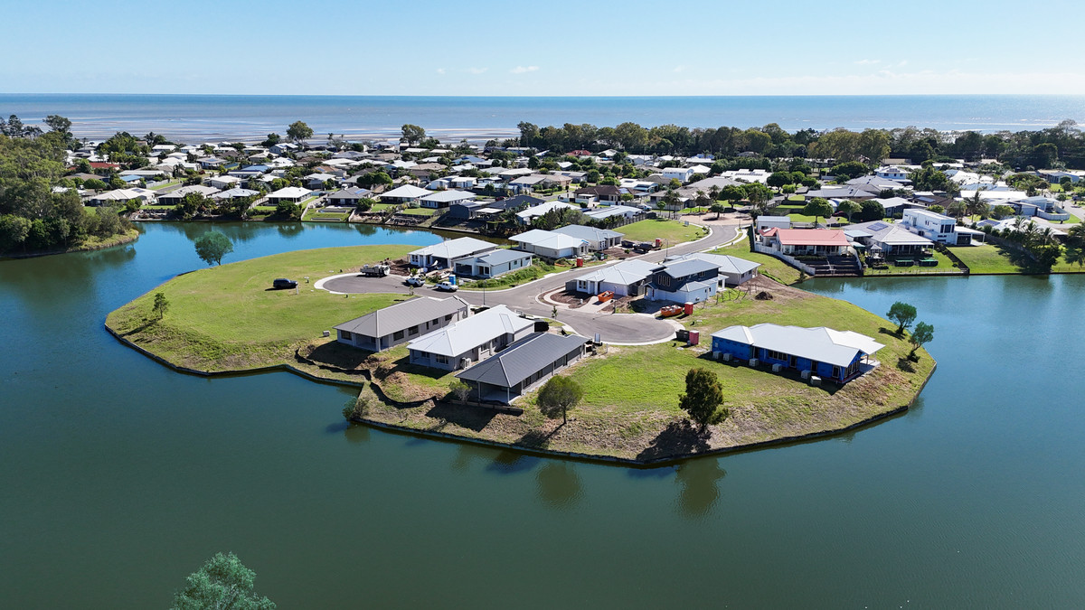 8 Ernest Close, Toogoom, Qld, 4655 - Image 3