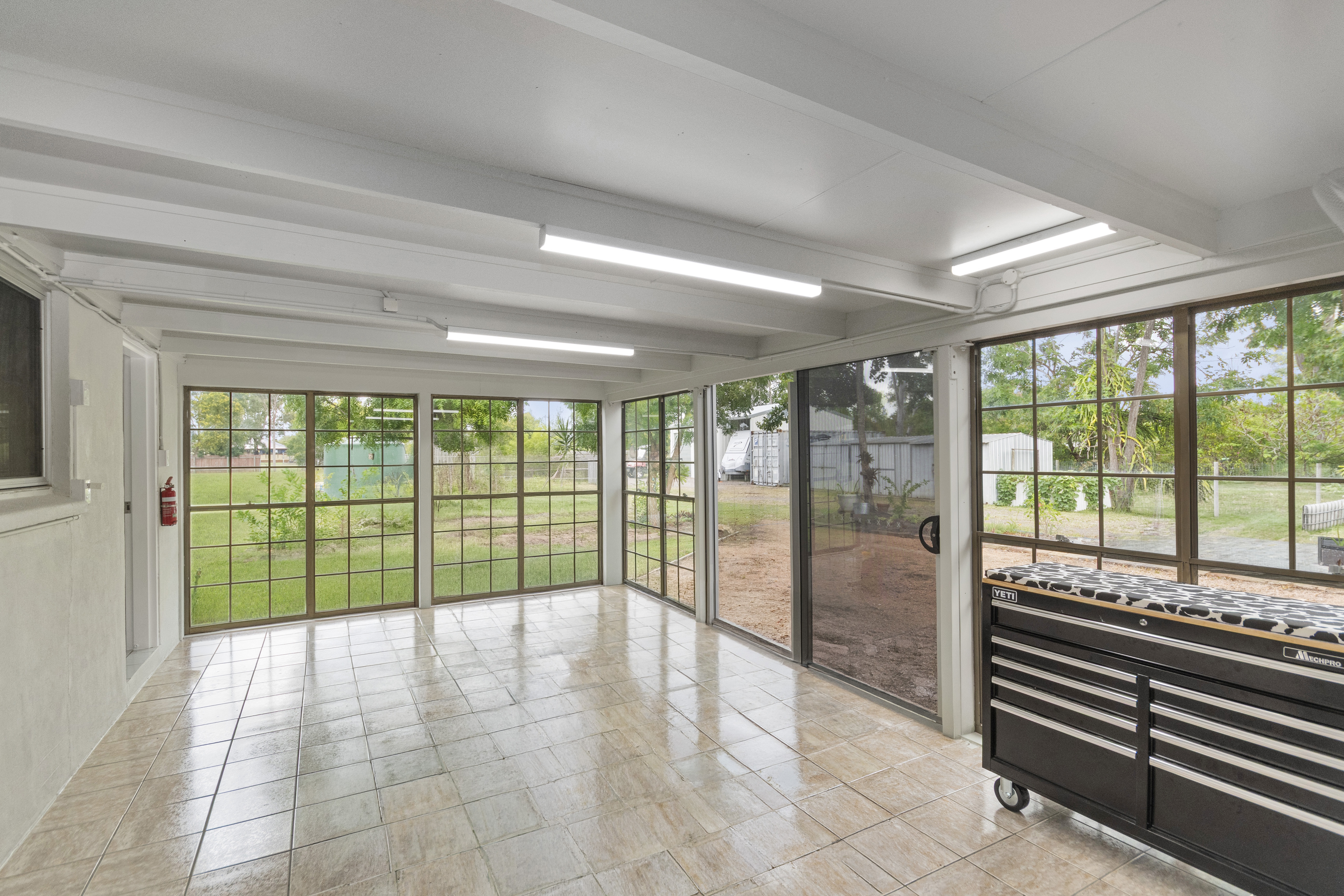 8 JOANNE STREET, Deeragun QLD 4818 - Image 6