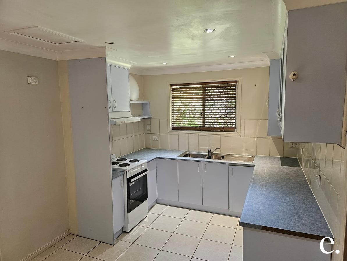 27 WILLIAMSON STREET, West Gladstone QLD 4680 - Image 8