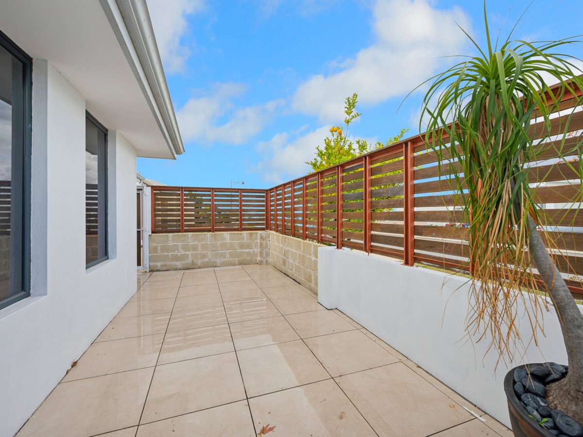 23 LAKEY STREET, Southern River WA 6110 - Image 3