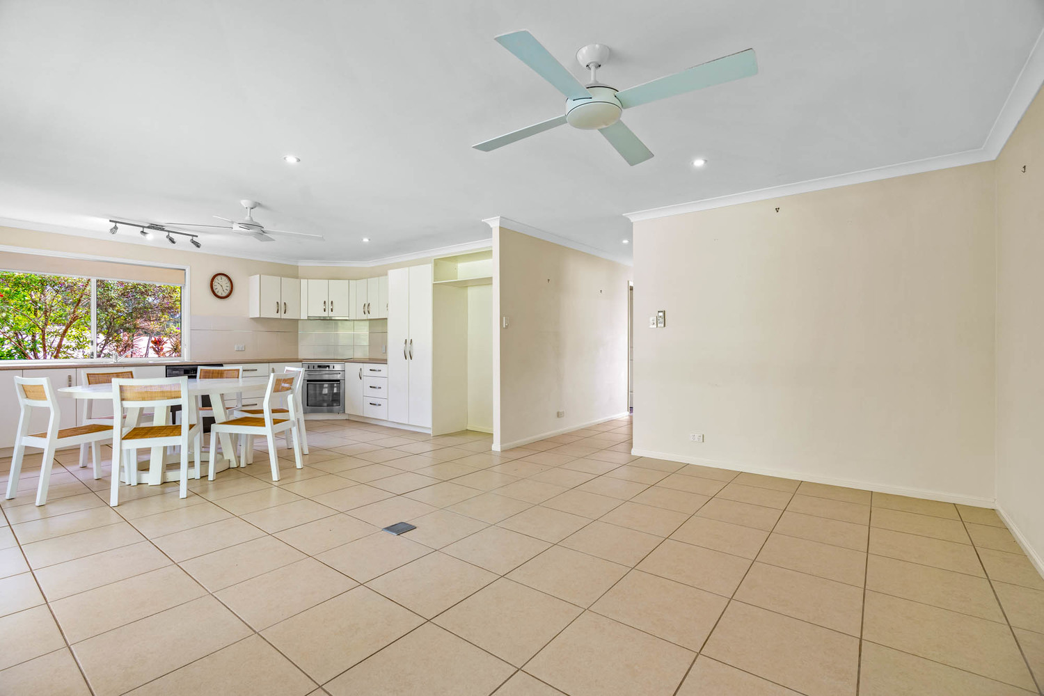 8 AQUARIUS ROAD, Russell Island QLD 4184 - Image 8