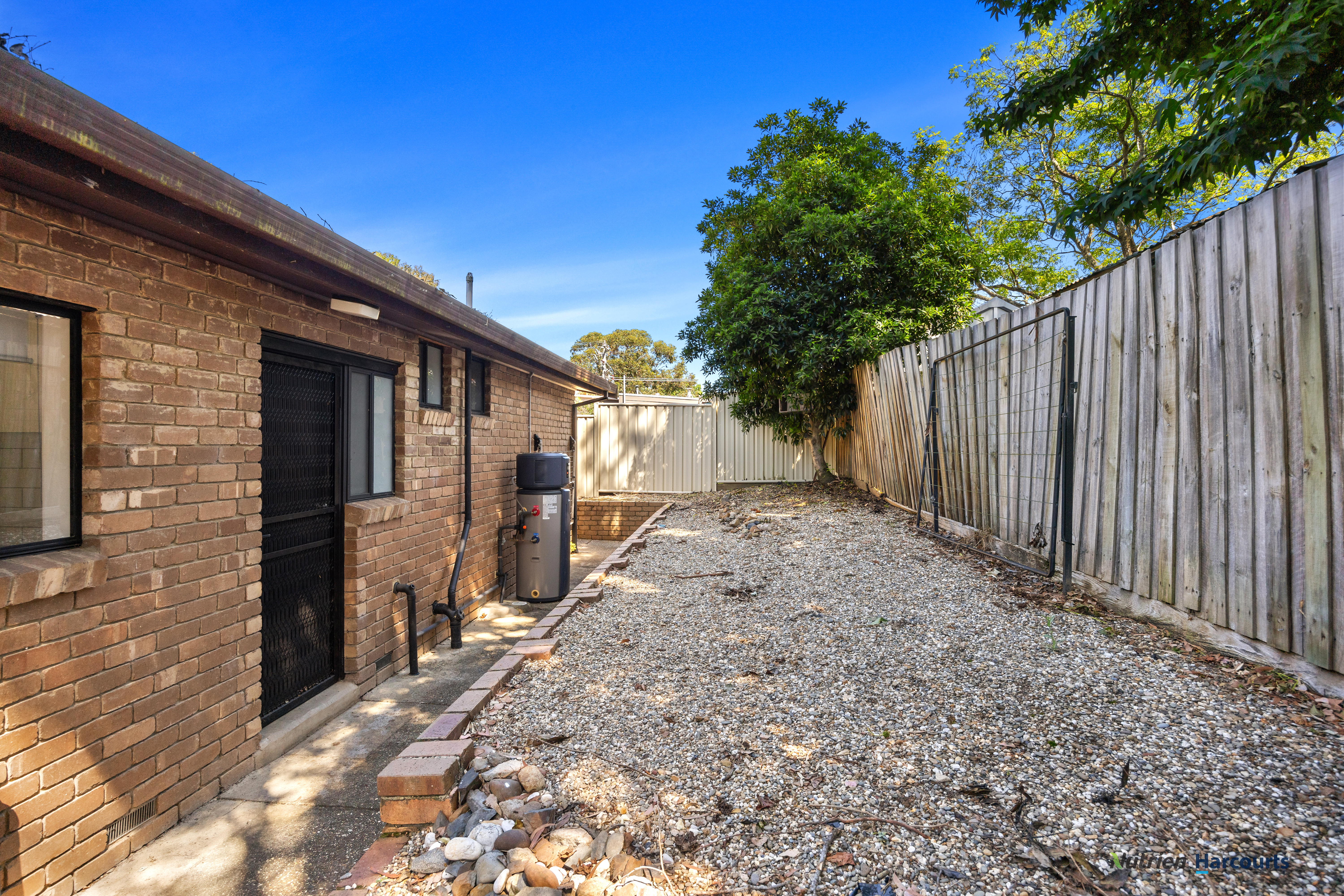 2-bedroom unit at 2/24 Park Ave North, Eildon, Vic, 3713, Murrindindi, Victoria