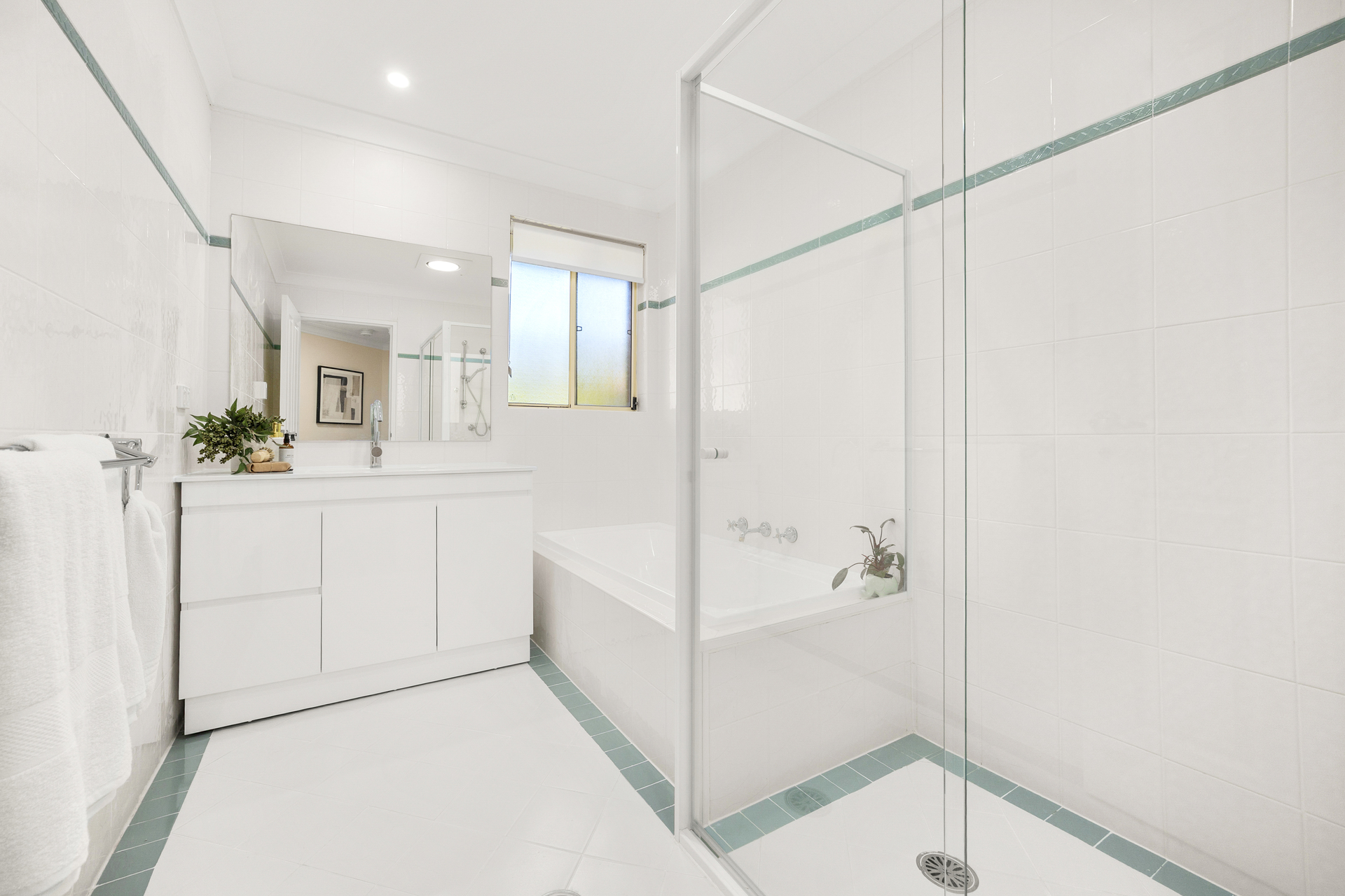 15 206-208 WILLARONG ROAD, CARINGBAH NSW 2229 - Image 6