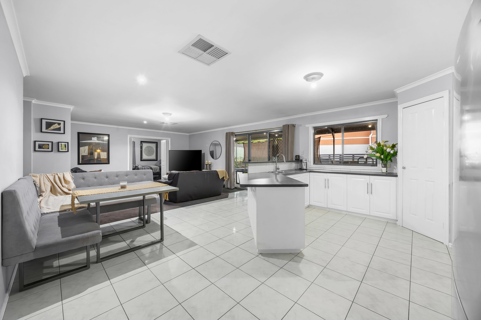 4-bedroom house at 18 MANNA GUM HEIGHTS, Mount Pleasant VIC 3350, Ballarat, Victoria