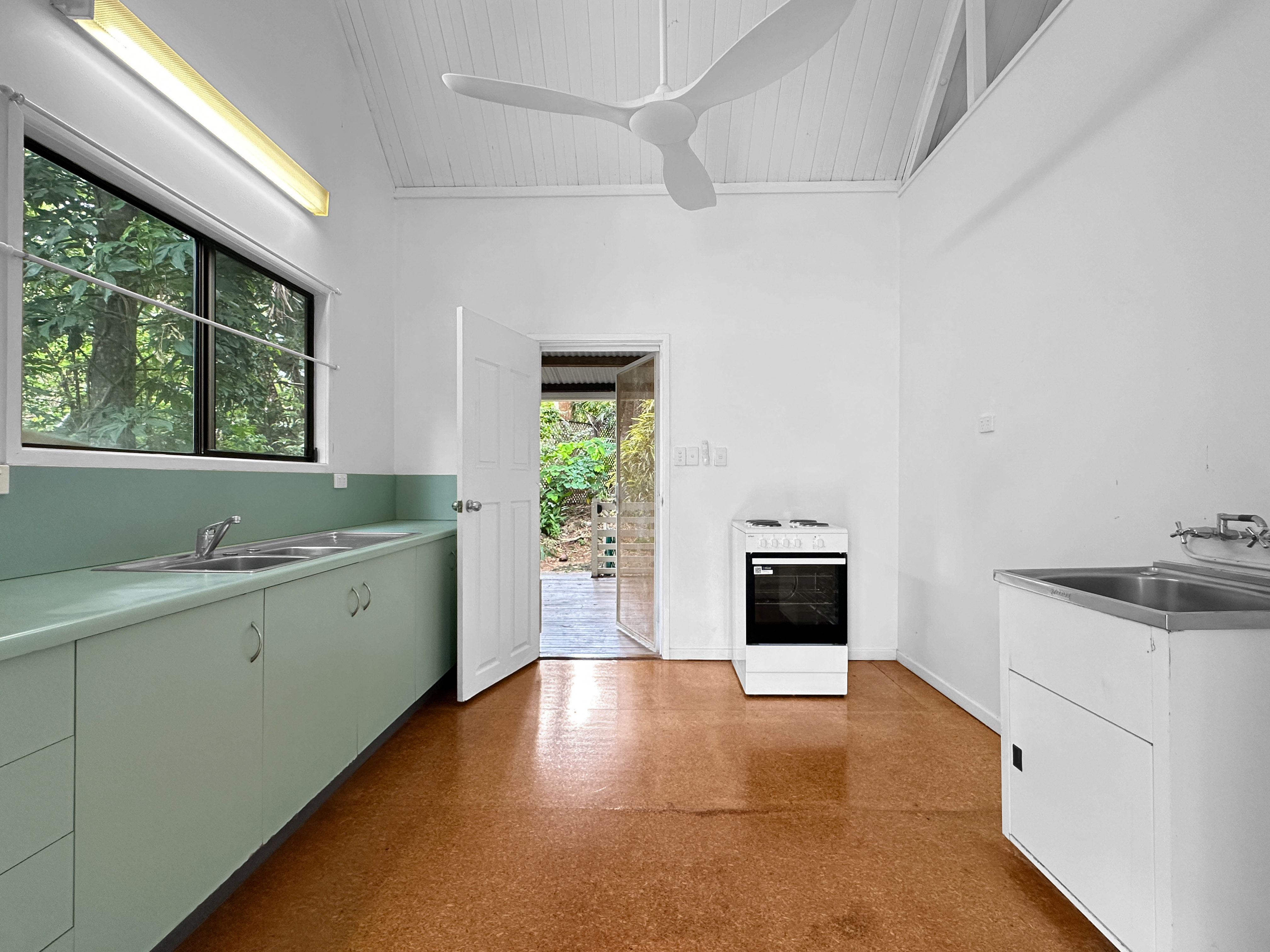 4-bedroom house at 39 HAYLES AVENUE, Arcadia QLD 4819, Townsville, Queensland