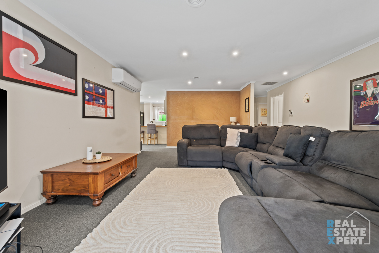 3-bedroom house at 6 NILUFA COURT, Hampton Park VIC 3976, , Victoria
