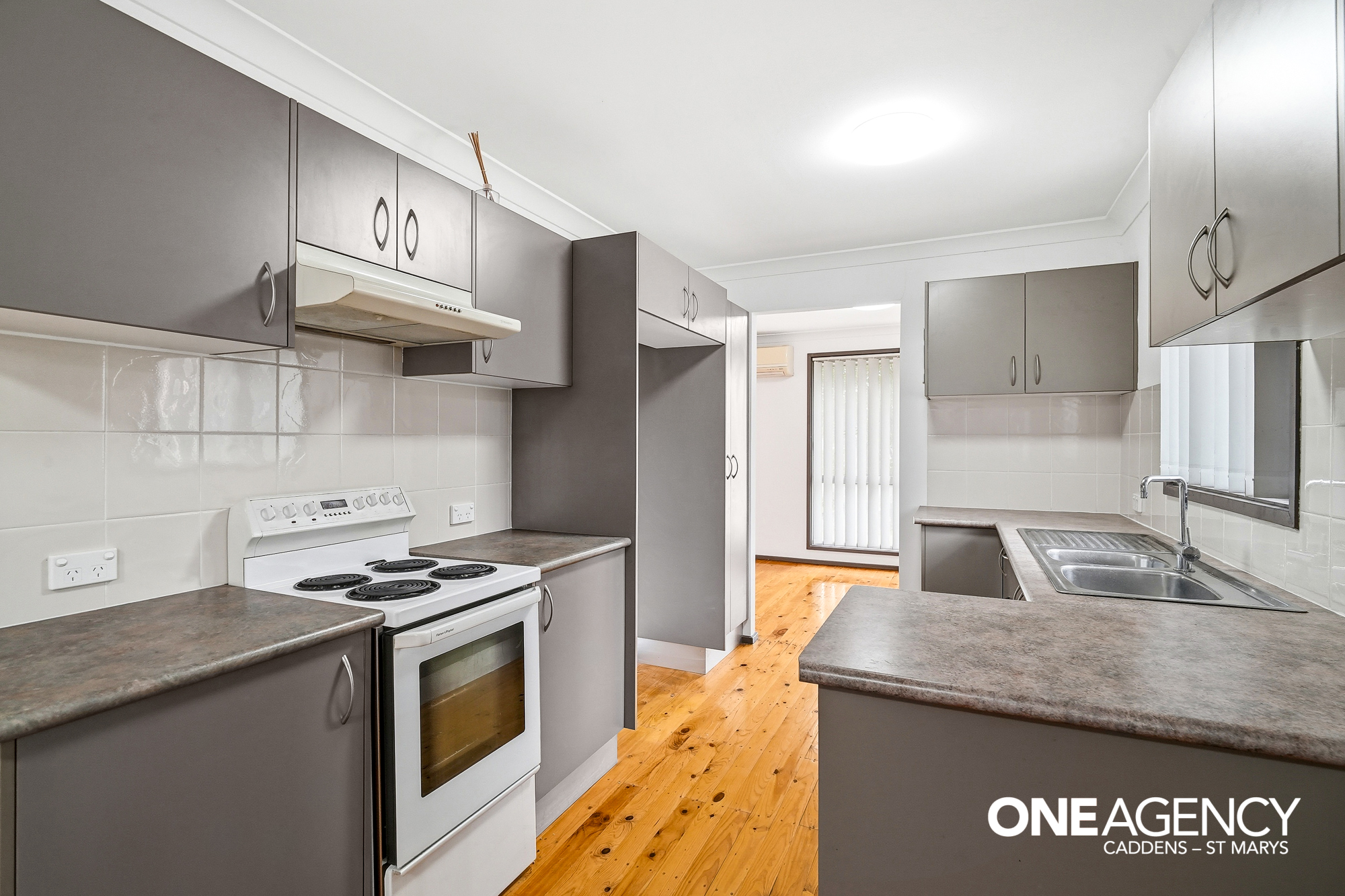 3-bedroom house at 42 Menzies Circuit, St Clair, NSW 2759, Penrith, New South Wales