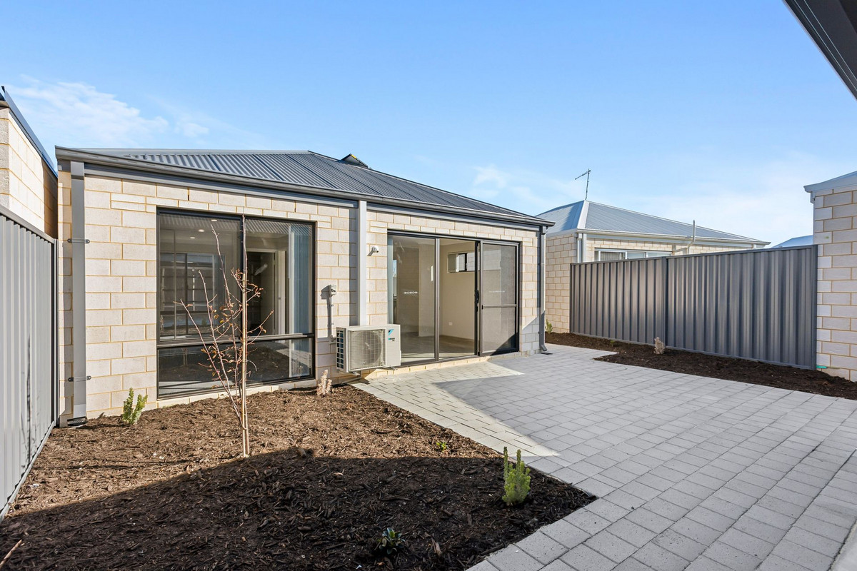 4-bedroom house at 40 Jewel Way, Banksia Grove, Wa, 6031, Wanneroo, Western Australia