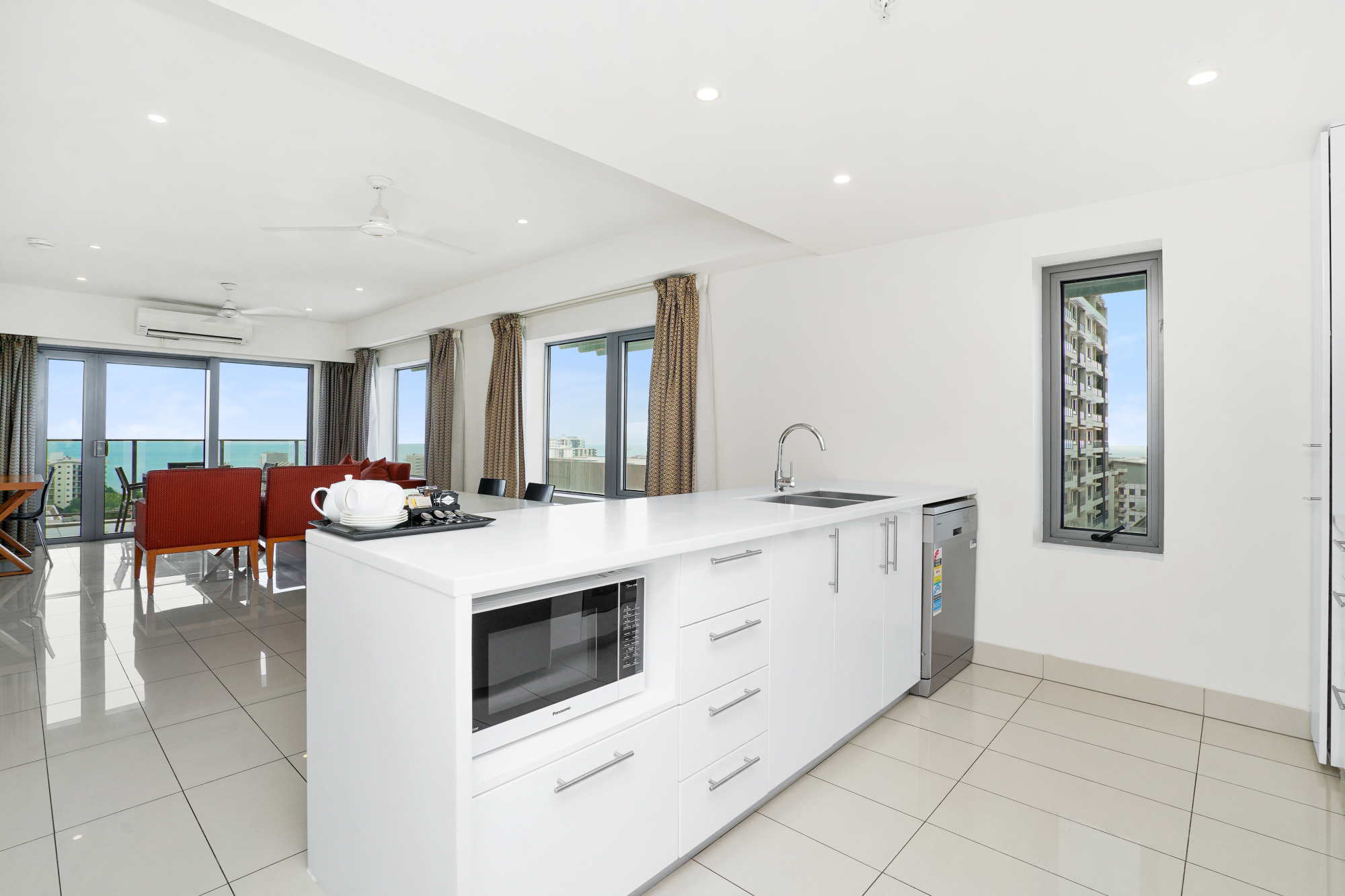 1410/31 Woods Street, Darwin City, NT 0800 - Image 2
